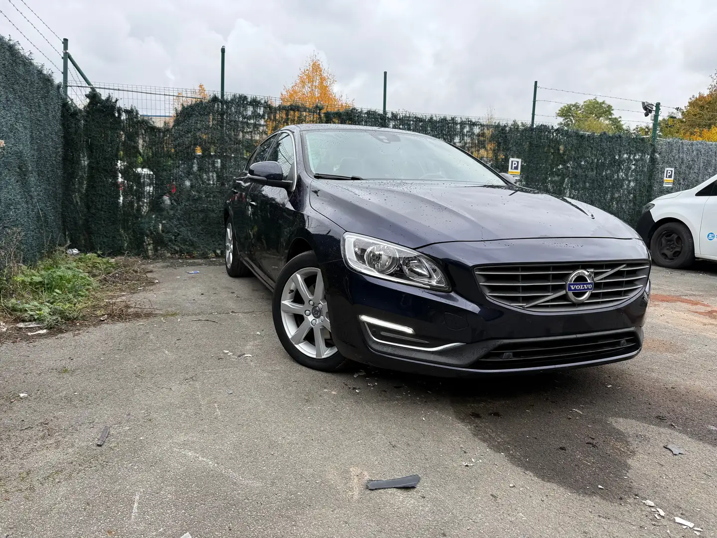 Volvo S60 S60 1.5 T2 Momentum Geartronic Blau - 1