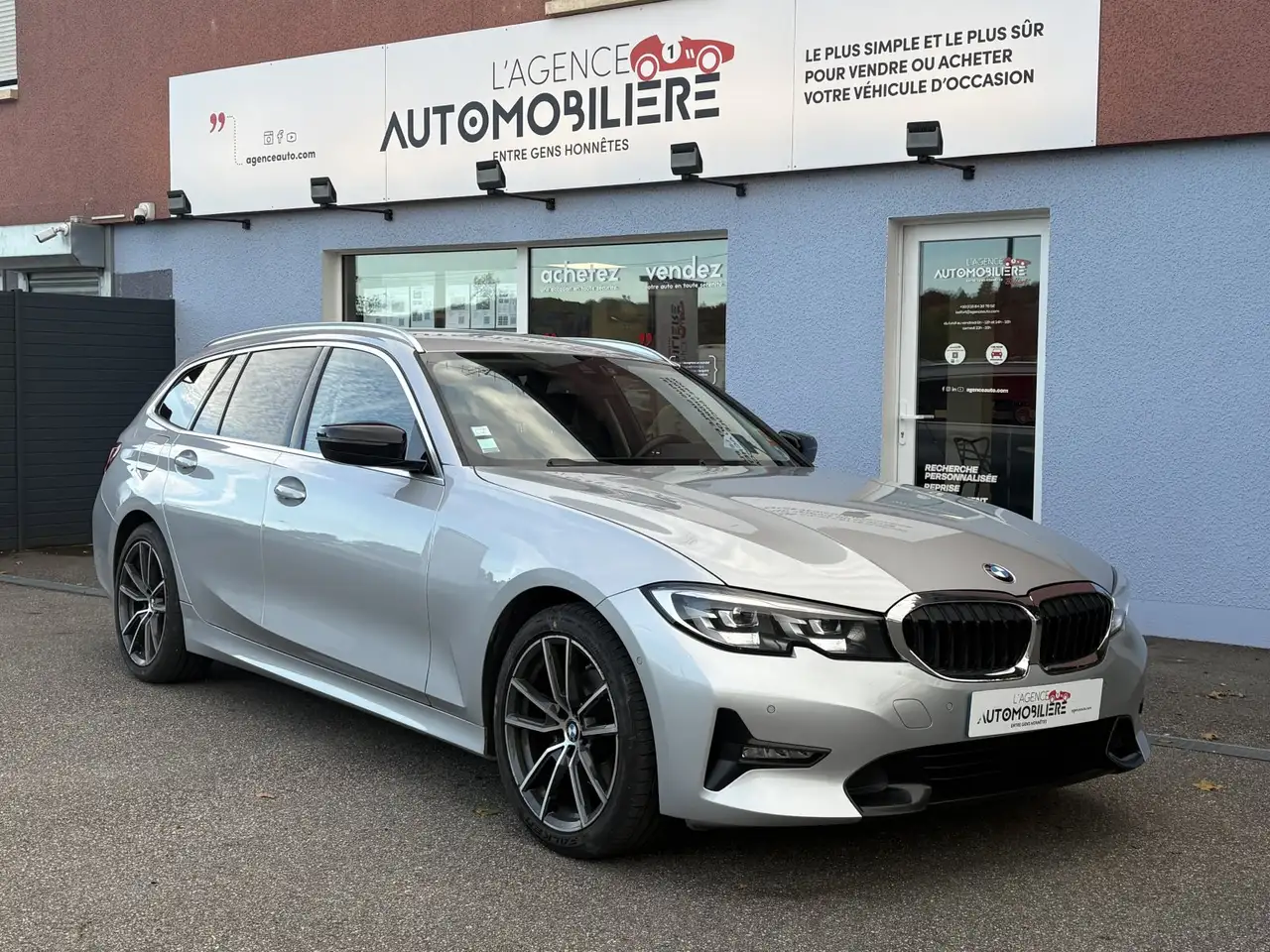 BMW 320