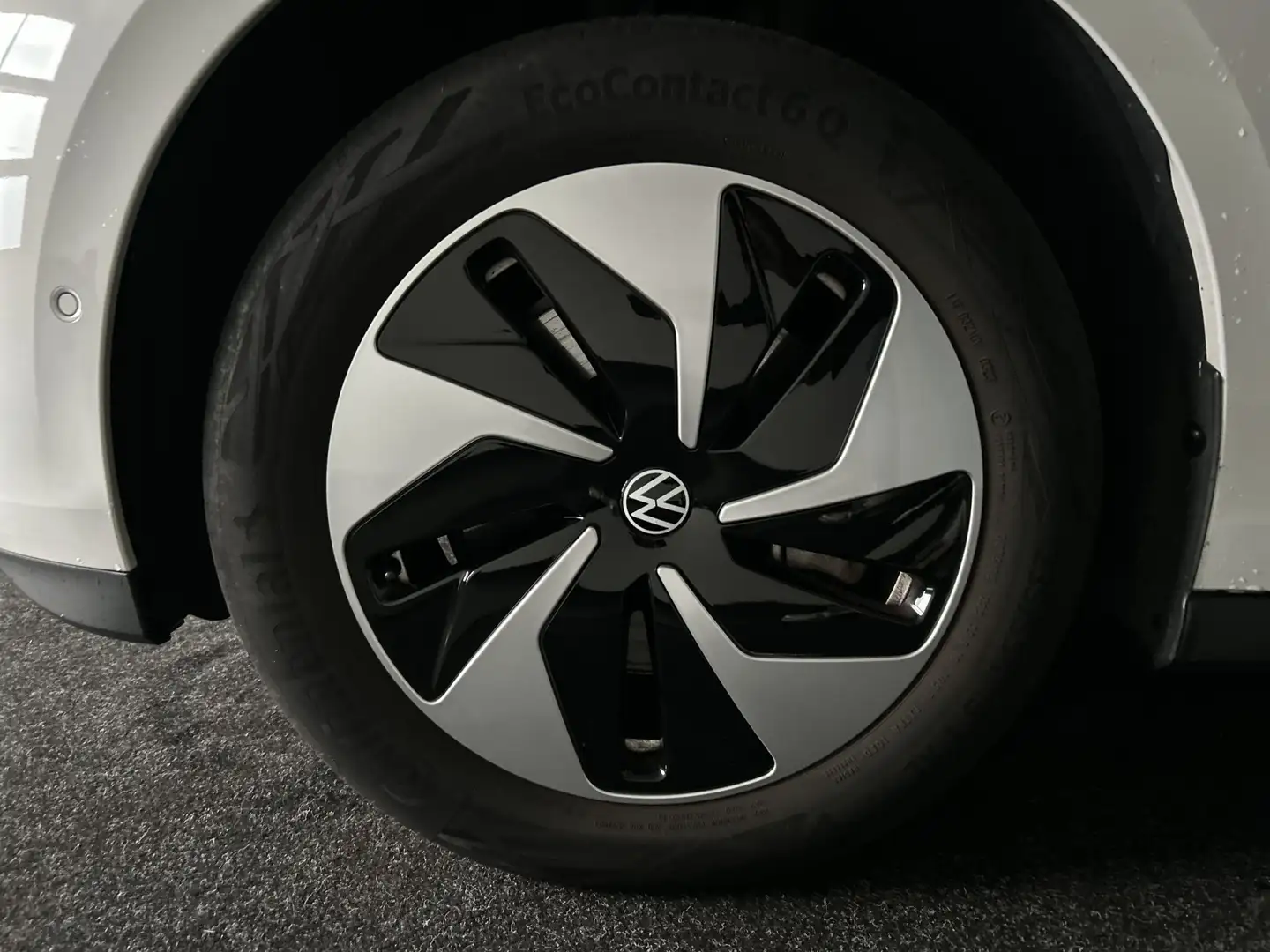 Volkswagen ID. Buzz Pro 77kWh | 19" Tilburg Velgen | Park Assist | L Blanc - 2