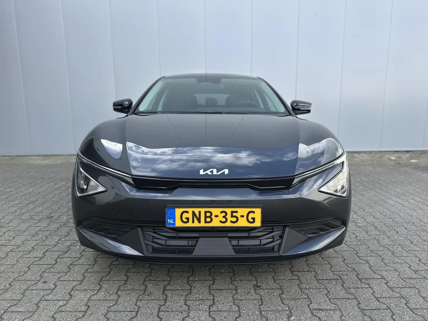 Kia EV6 Light Edition 63 kWh Elektromotor 125kW (A) | Demo Grijs - 2