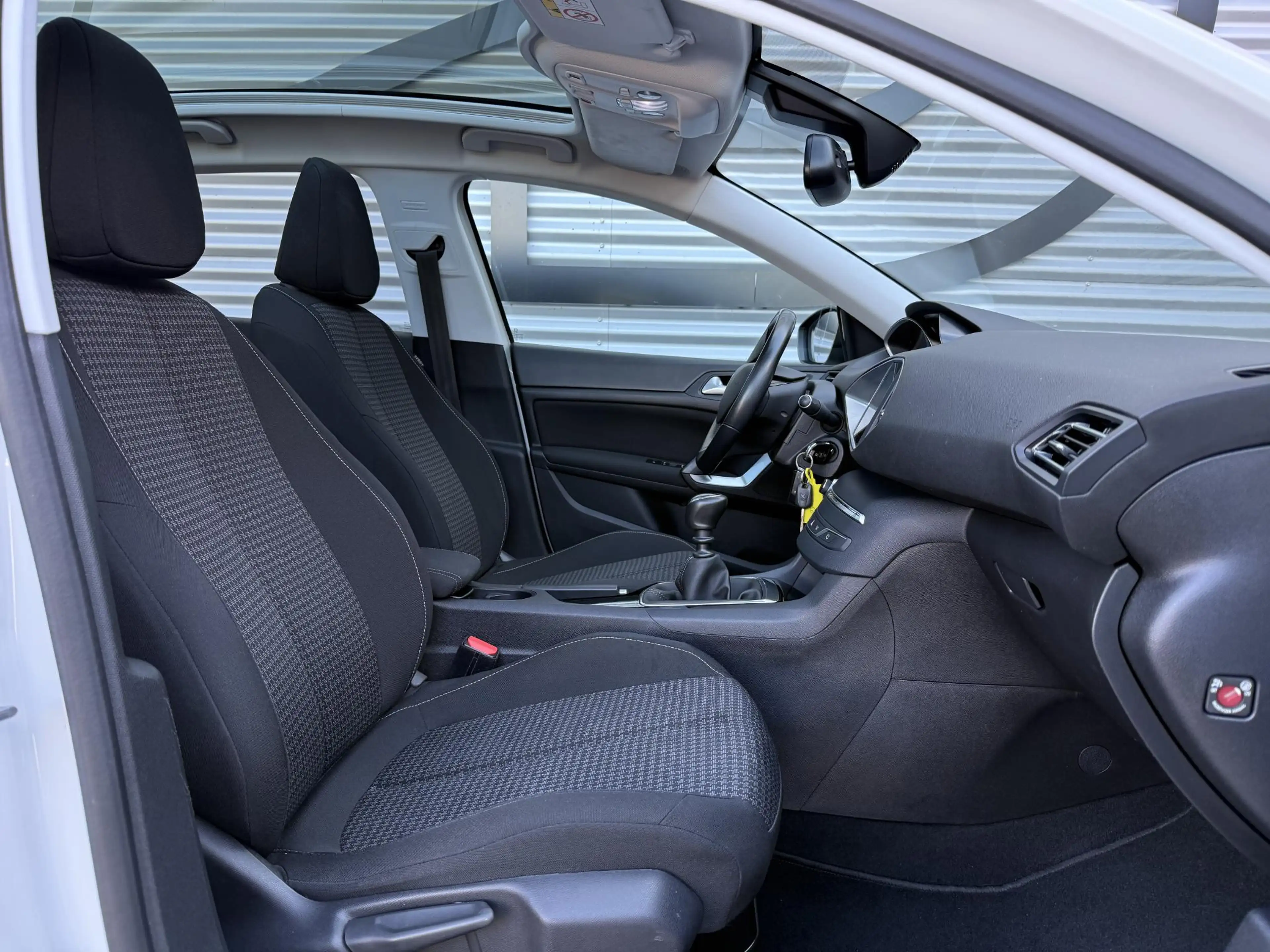 Peugeot 308 1.2 PureTech Blue Lease Executive 2e Eigenaar|Navi — photo 7