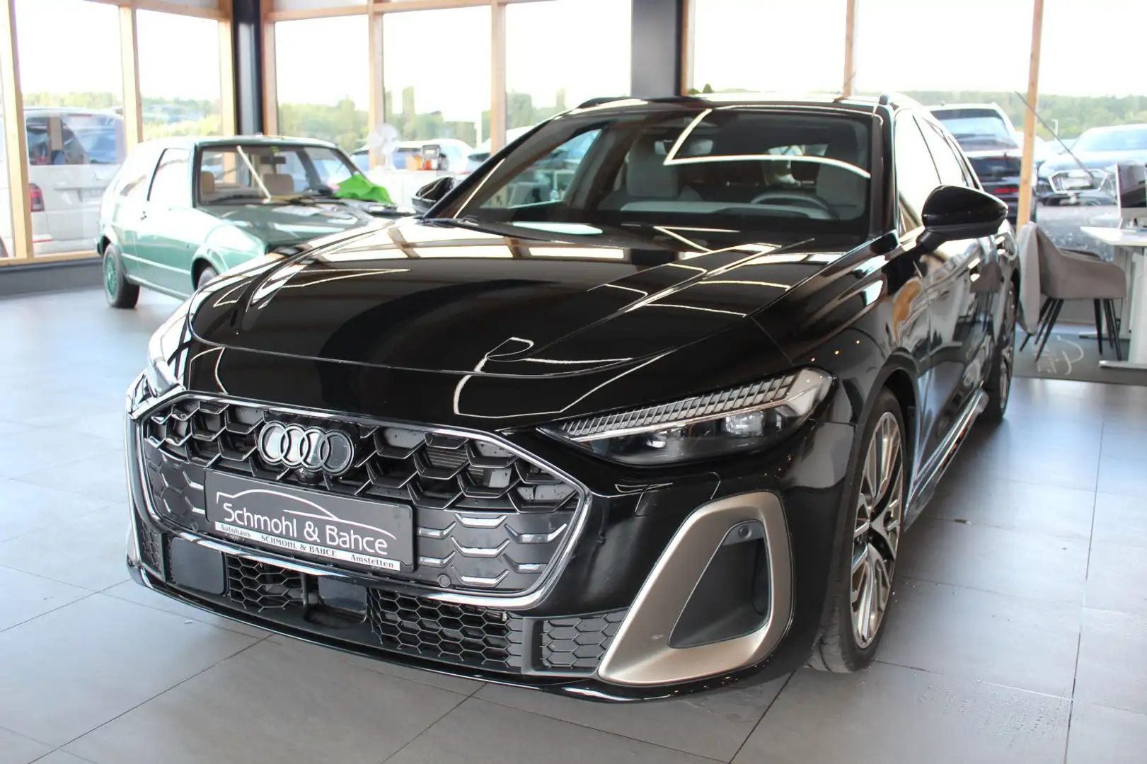 Audi A5 Avant TDI quattro S line edition one Schwarz - 1