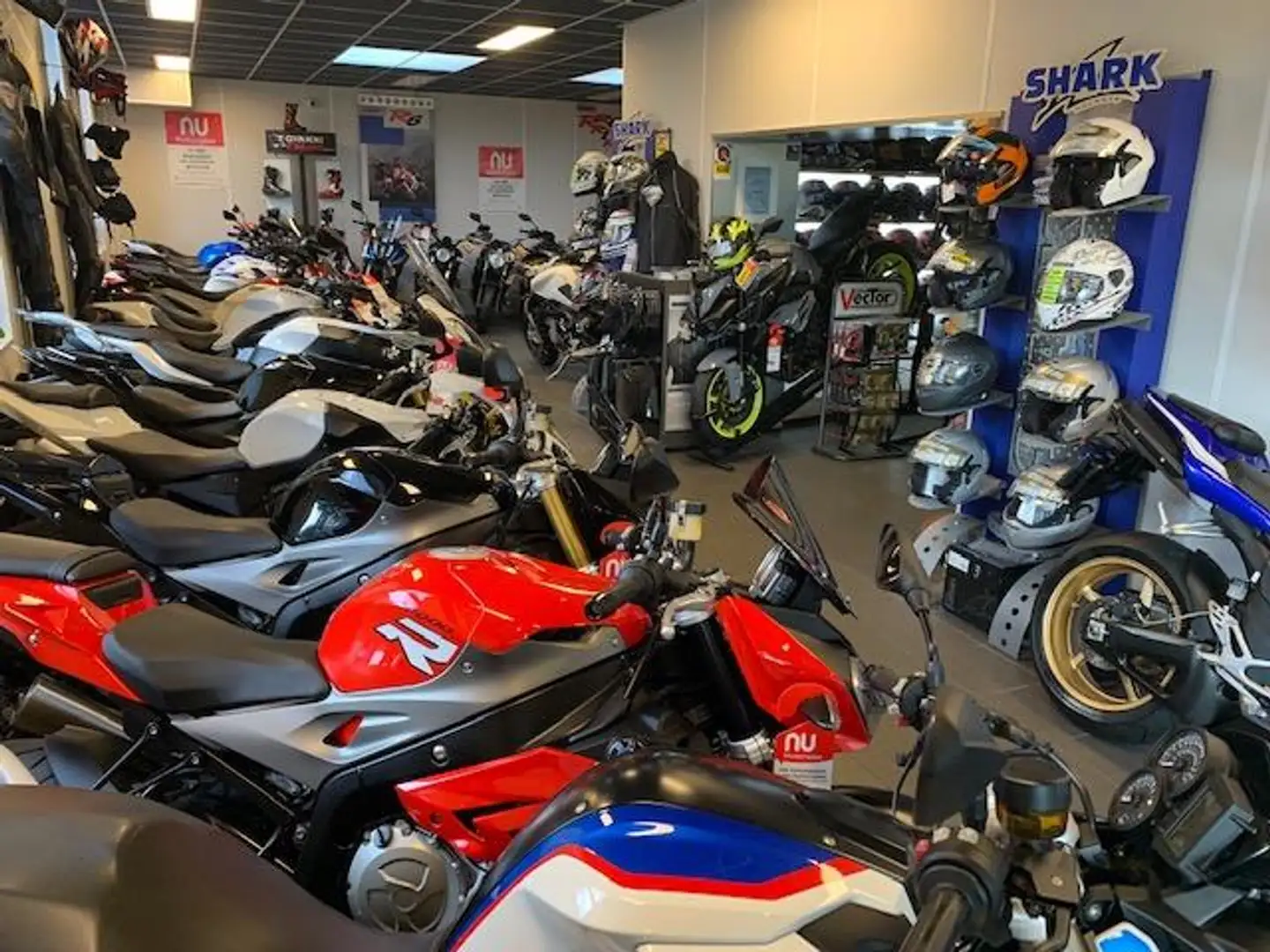 Aprilia Tuono 660 V2 Roşu - 2