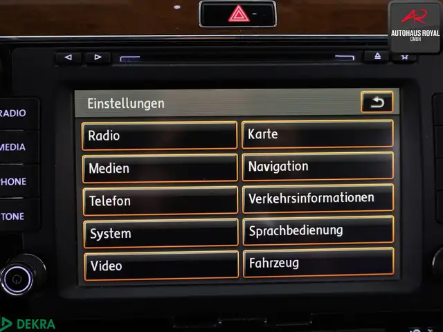 Volkswagen Phaeton view 18