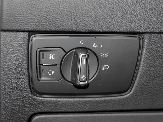 Volkswagen Passat view 13