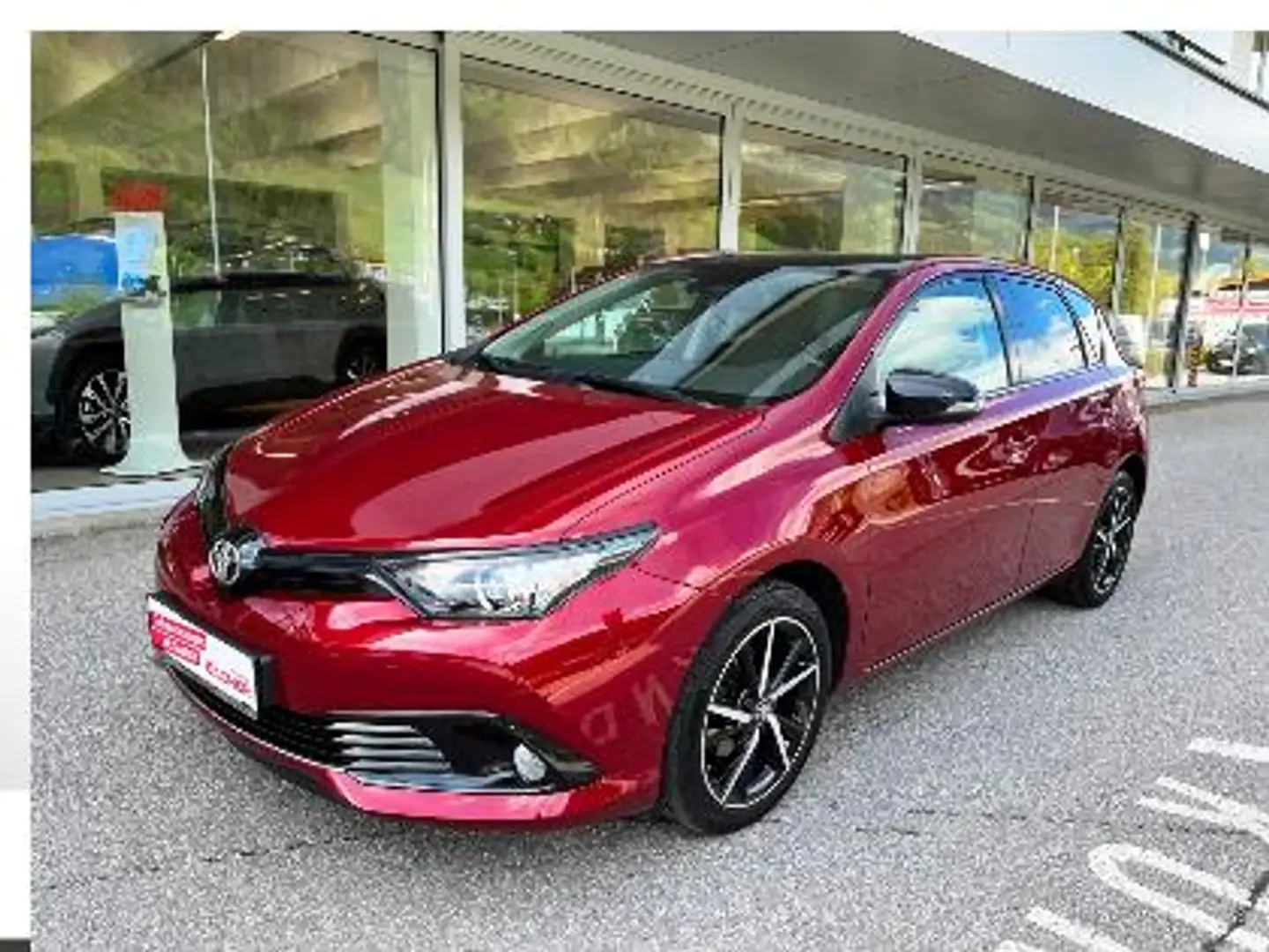 Toyota Auris AURIS 1,2T 5TG. STYLE BLACK Czerwony - 1