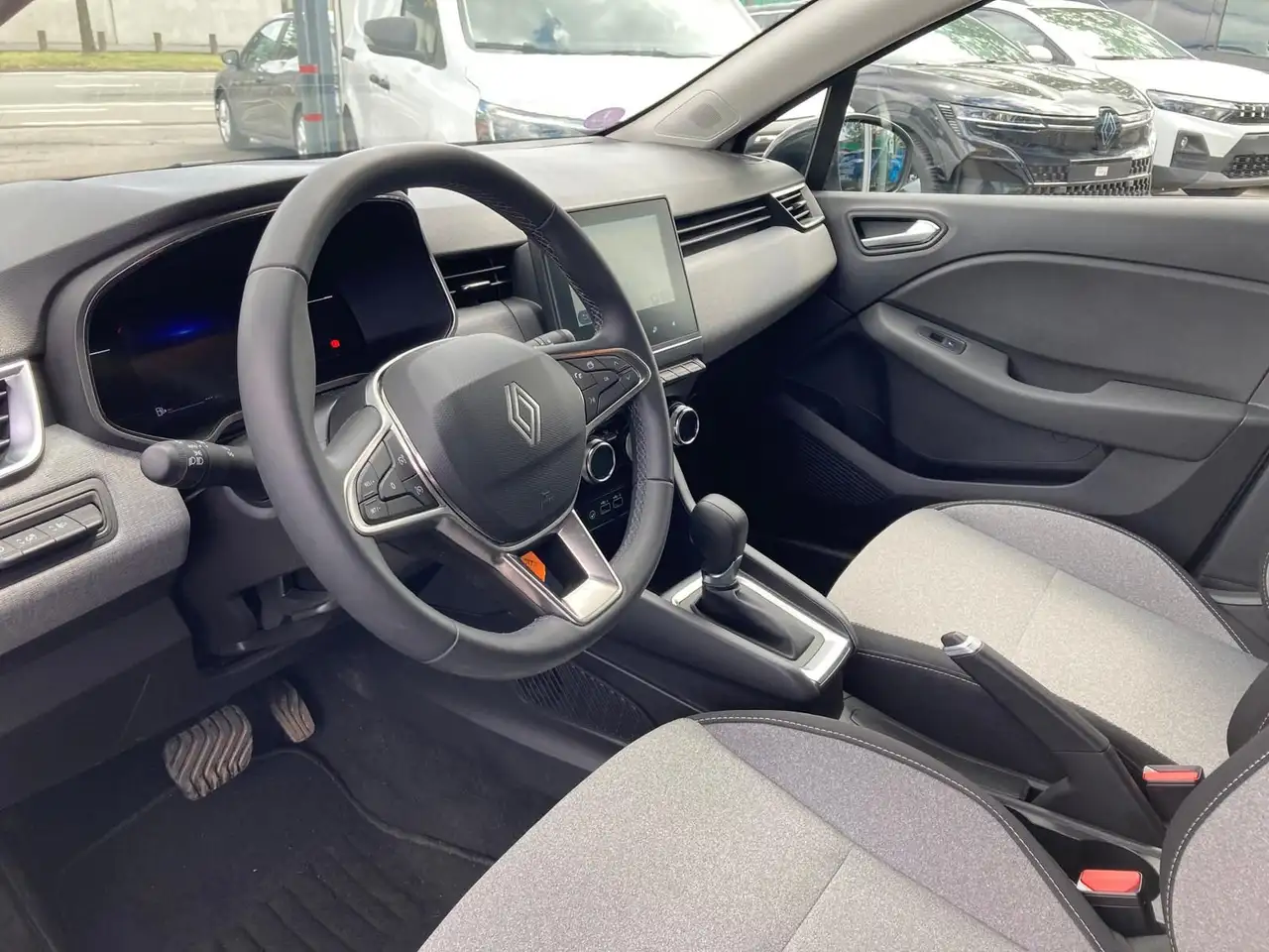 Renault Clio E-Tech full Hybrid Evolution 145, миниатюра 9