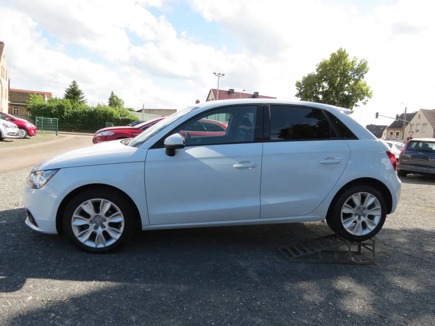 Audi A1 ambition 2.Hd. 5trg.!! LED!!SHZ!!Allwetter!!TOP Weiß - 2