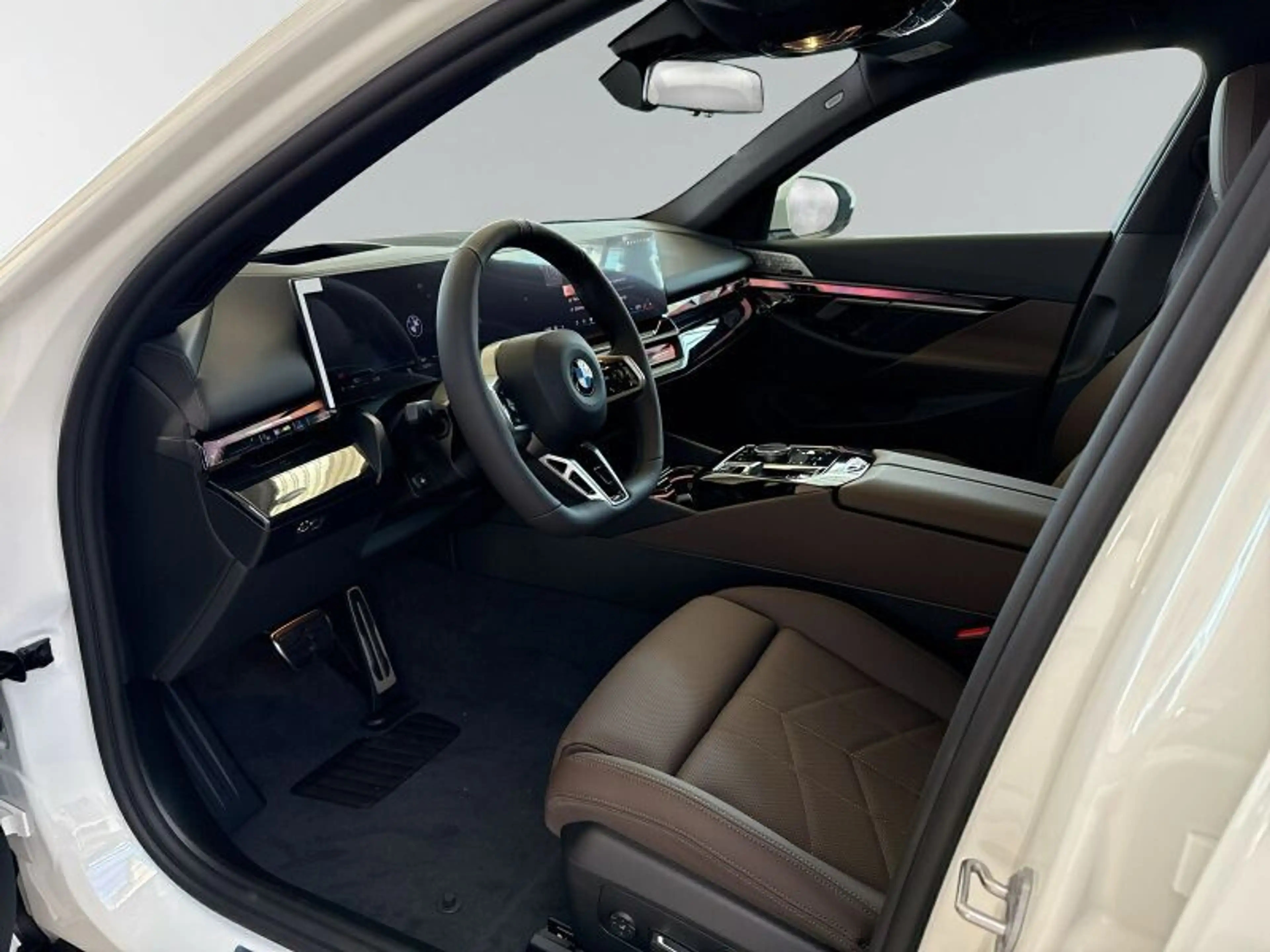 BMW 540 xd Limousine TOP AUSSTATTUNG — photo 7