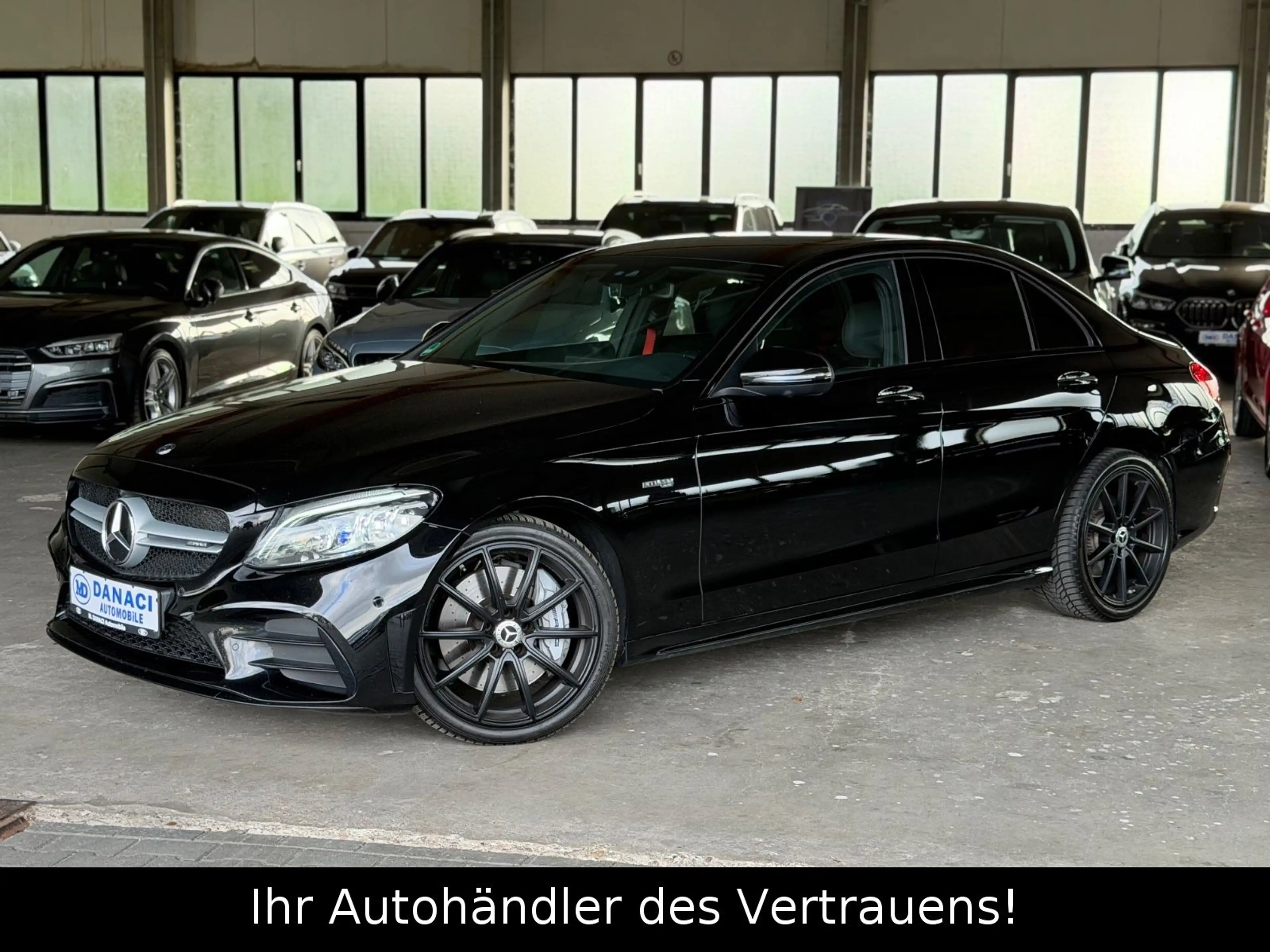 Mercedes-Benz C 43 AMG 4 Matic*Sport AGA*Distronic*MB 100 — photo 3
