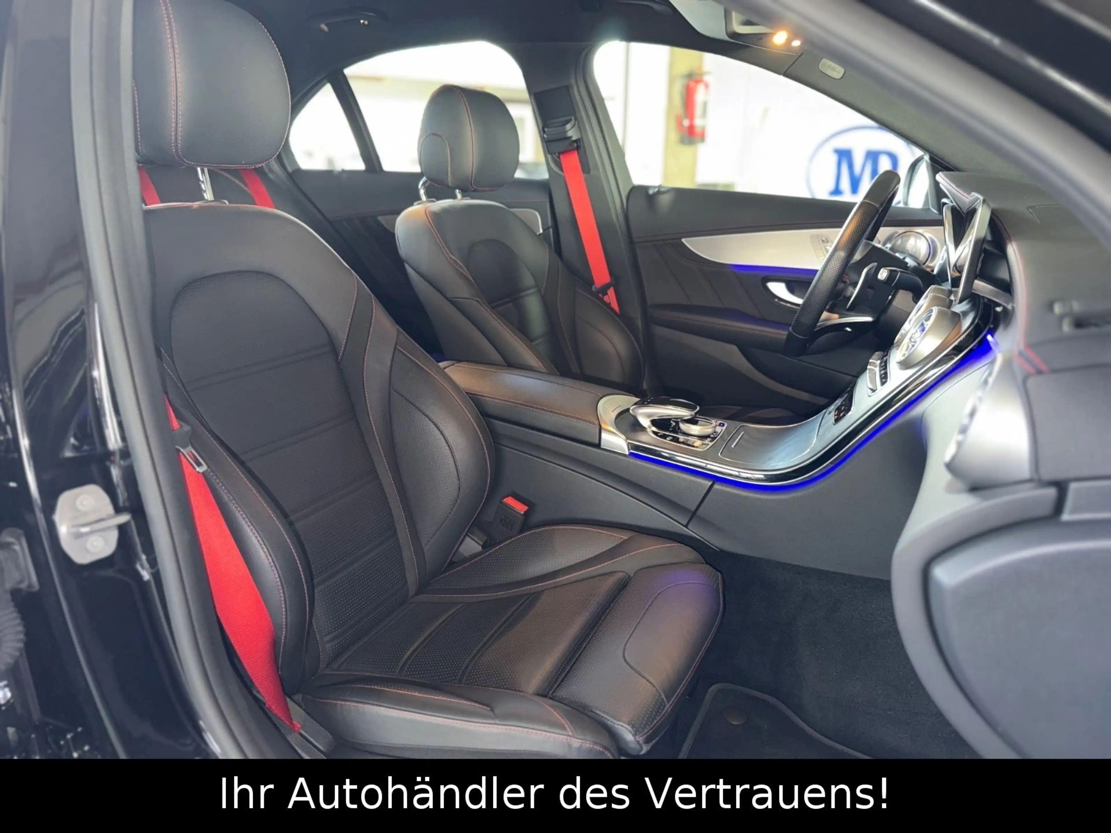 Mercedes-Benz C 43 AMG 4 Matic*Sport AGA*Distronic*MB 100 — photo 13