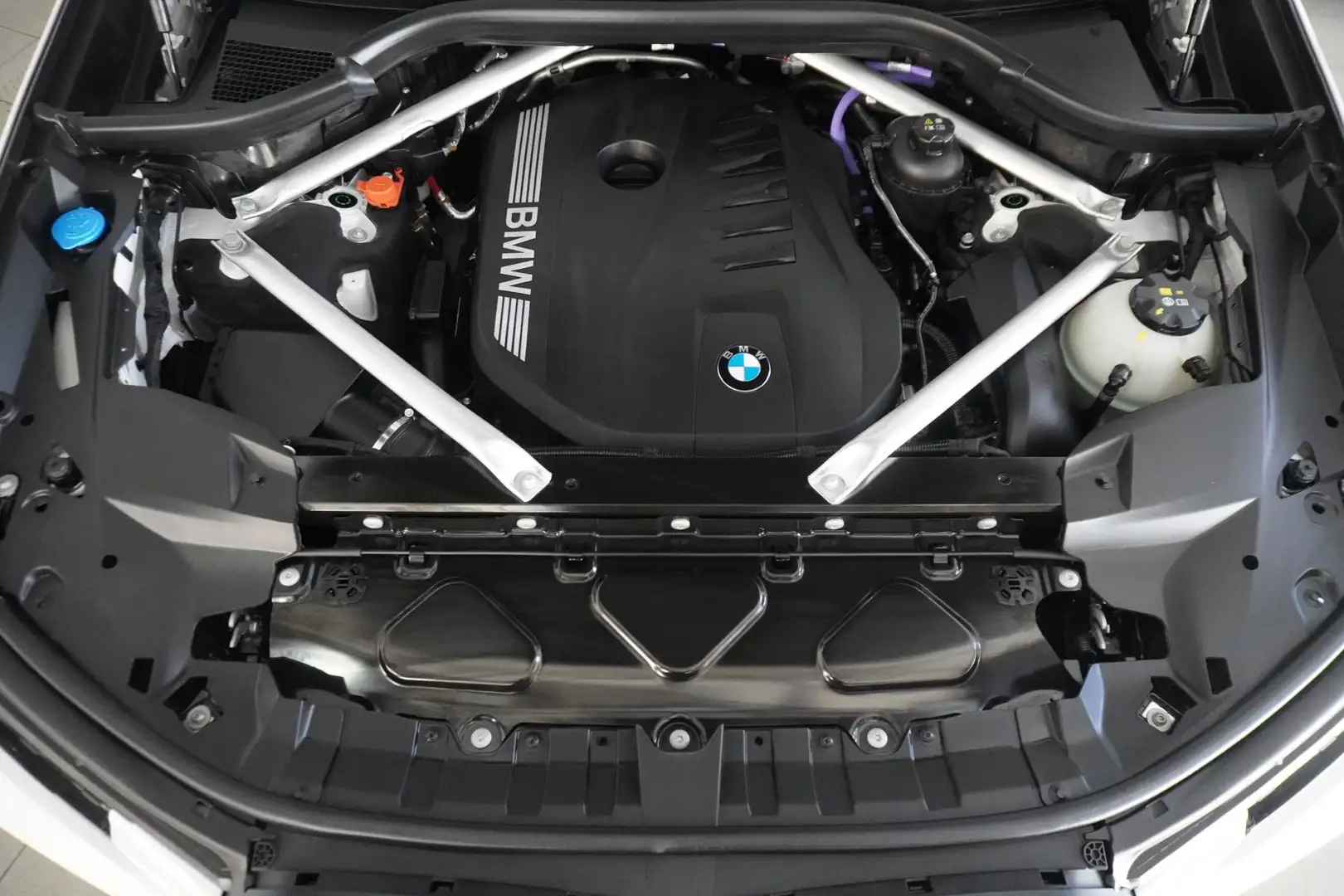 BMW X7 xDrive40i Weiß - 2