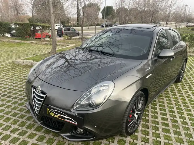 Alfa Romeo Giulietta 1.4 TB Collezione TCT 170