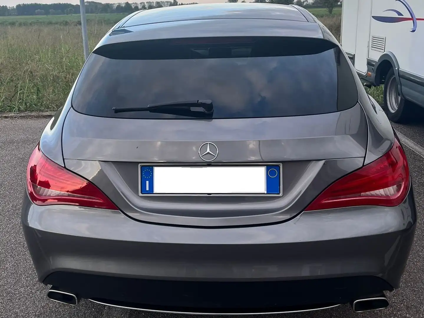 Mercedes-Benz CLA 180 CLA Shooting Brake 180 d Premium auto Argento - 2
