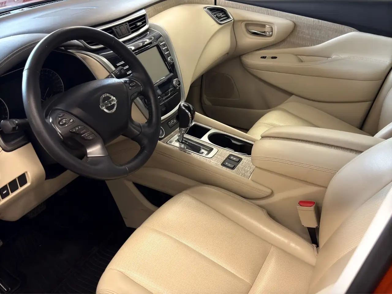 Nissan Murano снимка Nissan Murano