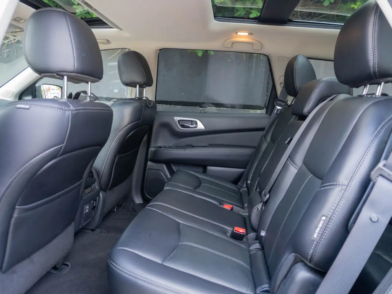 Nissan Pathfinder fotografie Nissan Pathfinder