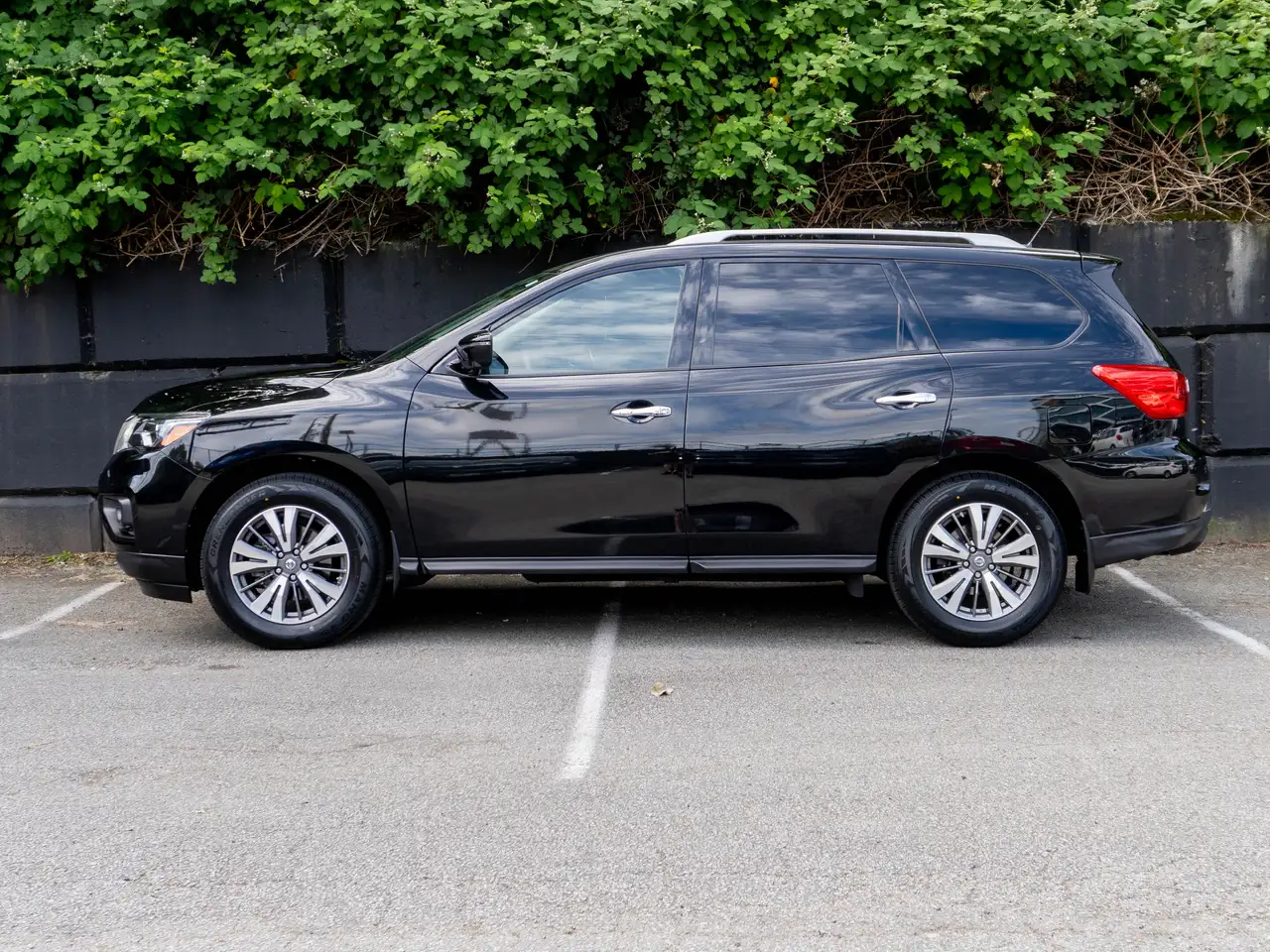 Nissan Pathfinder fotografie Nissan Pathfinder