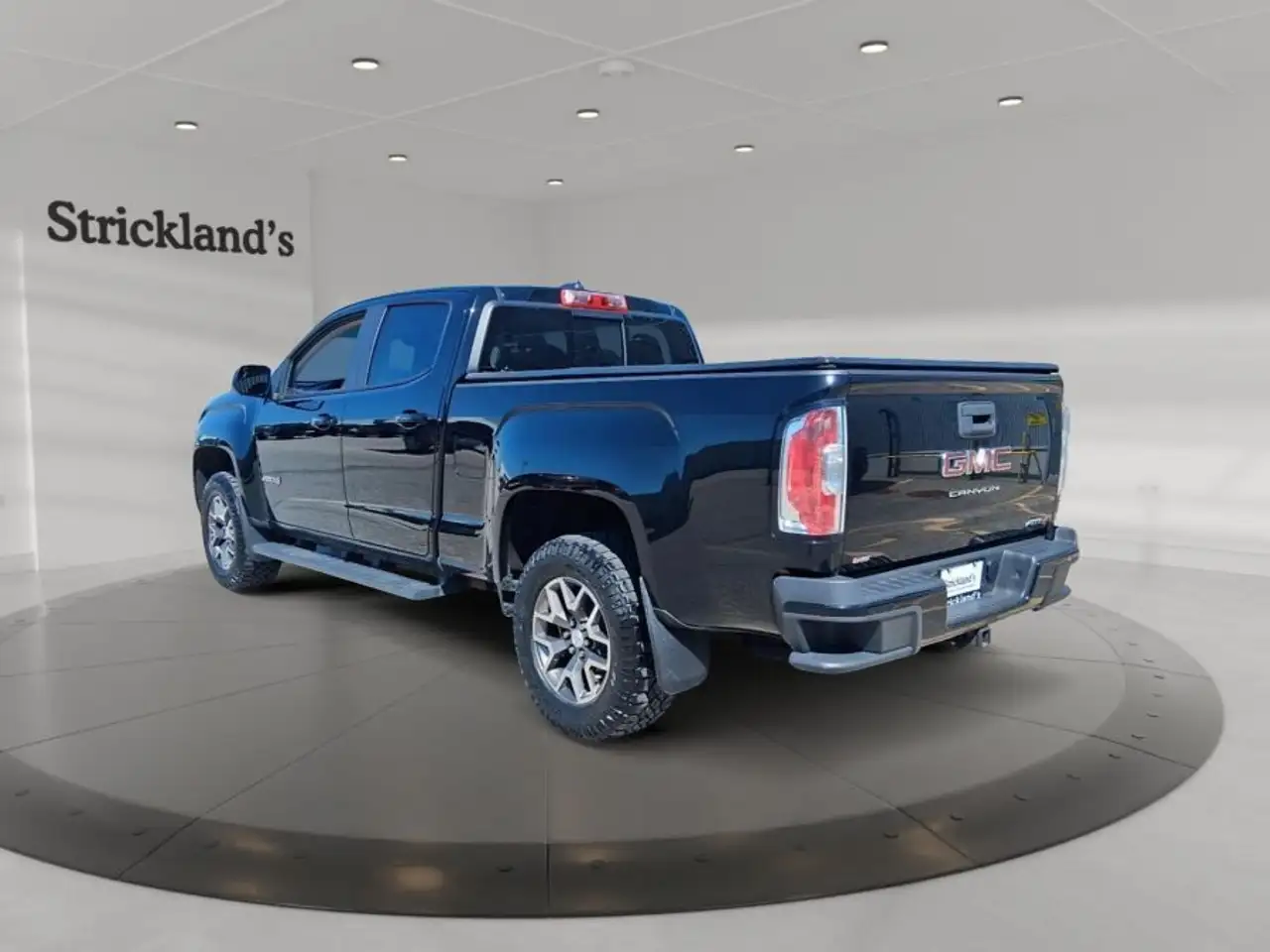 GMC Canyon снимка GMC Canyon