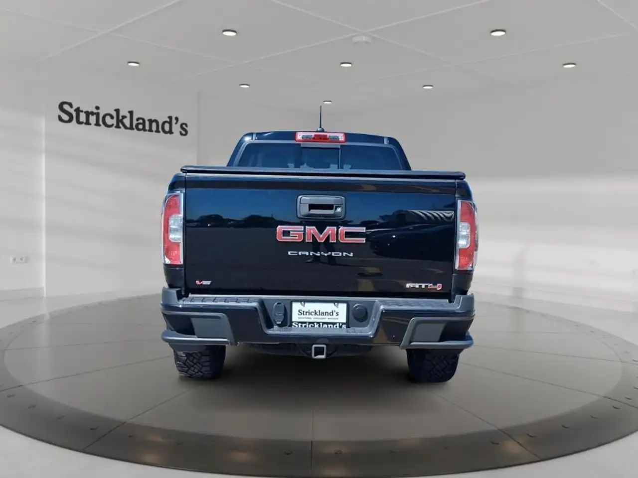 GMC Canyon снимка GMC Canyon