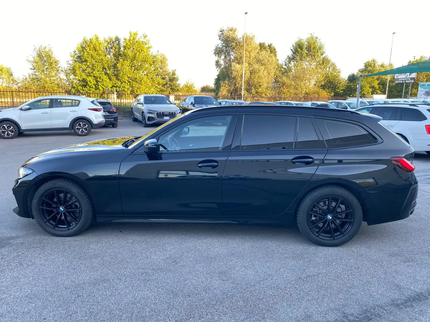 BMW 320 320d 48V xDrive Touring Nero - 2