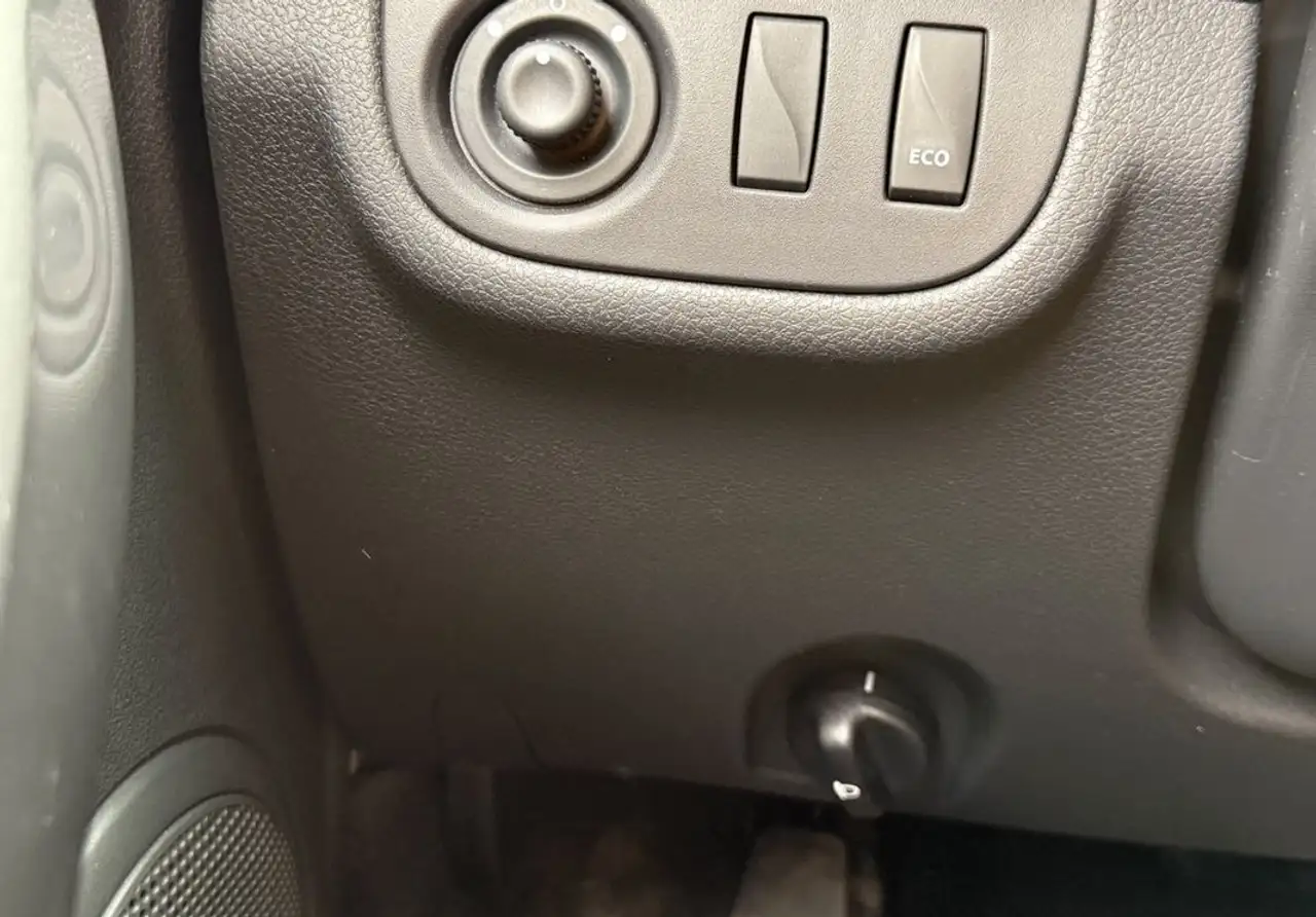 Dacia Sandero Sandero — photo 22
