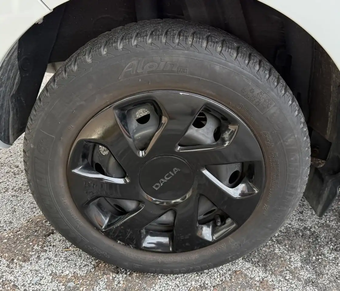 Dacia Sandero Sandero — photo 24