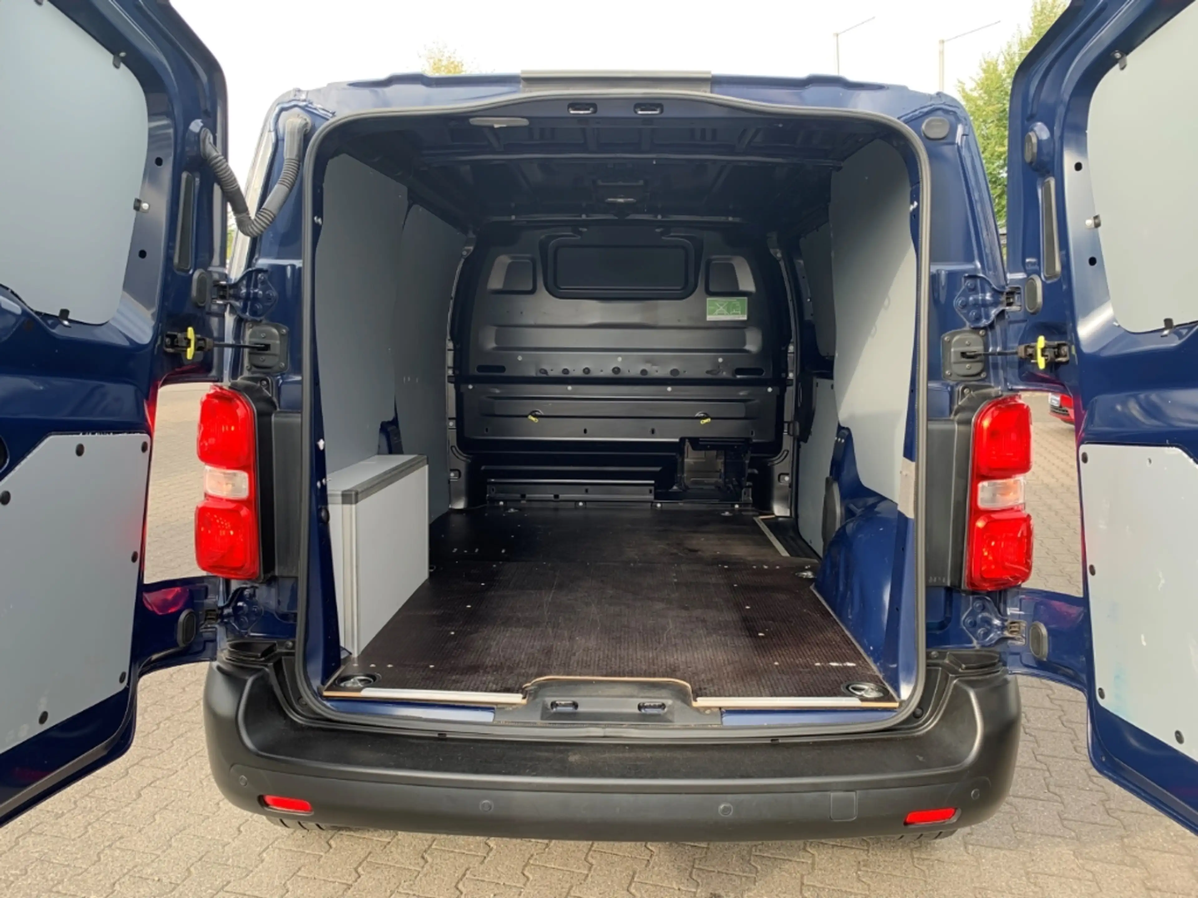 Citroen Jumpy Kasten Club M Navi Apple CarPlay Android Auto Klim — photo 5