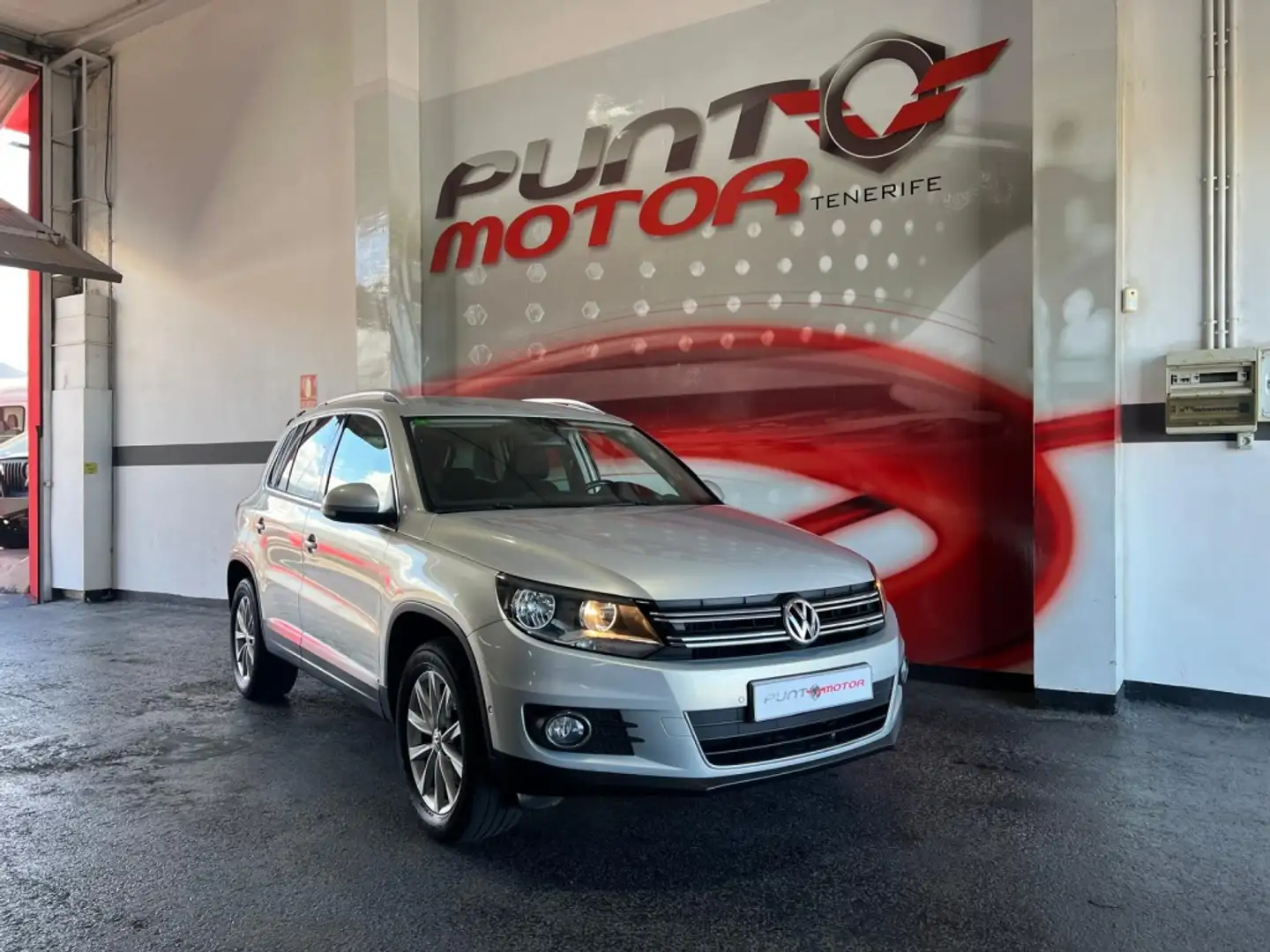 Volkswagen Tiguan 2.0TDI BMT CityScape 4M DSG 177 Gris - 1