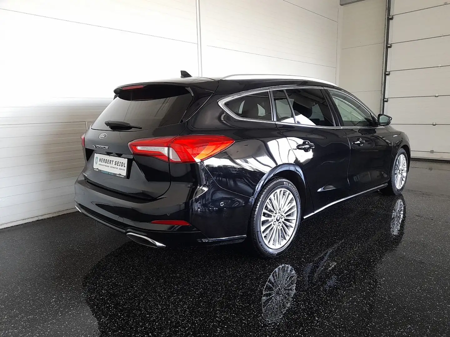 Ford Focus Turnier VIGNALE 2,0 EcoBlue Aut. *MATRIX-LED / ... Schwarz - 2