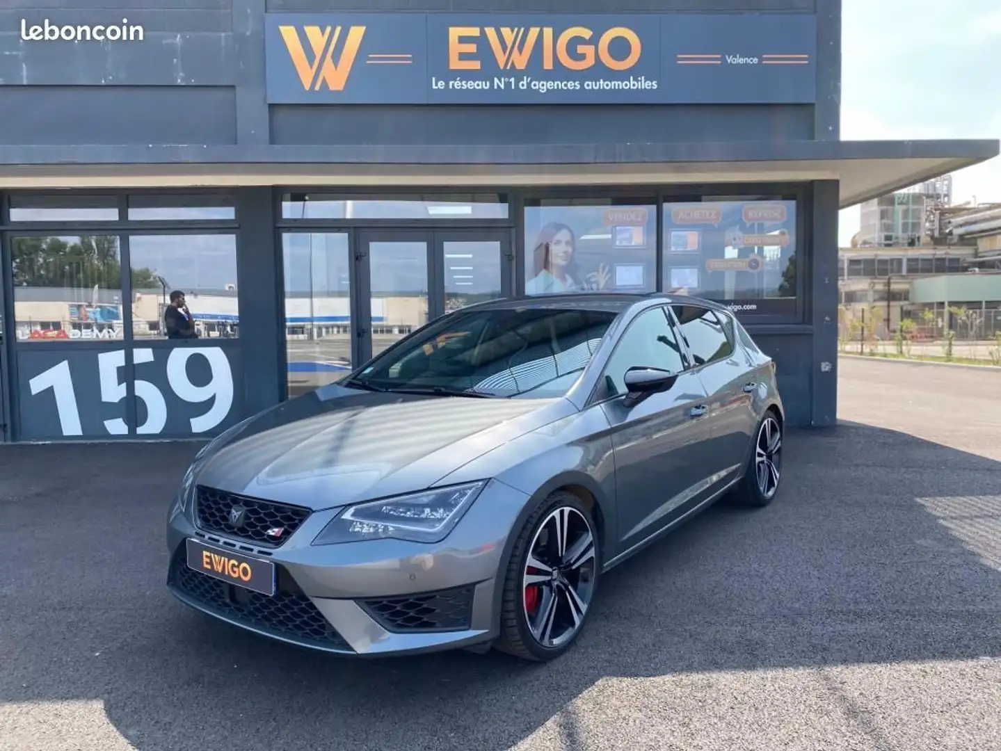 SEAT Leon 2.0 TSI 280CH CUPRA DSG BVA ENTRETIEN CONCESSION Gris - 1