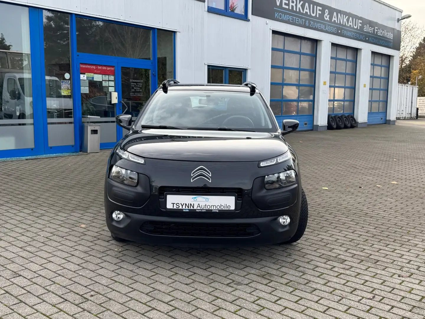 Citroen C4 Cactus C4 Cactus 1.2 PureTech 110 Selection Schwarz - 2