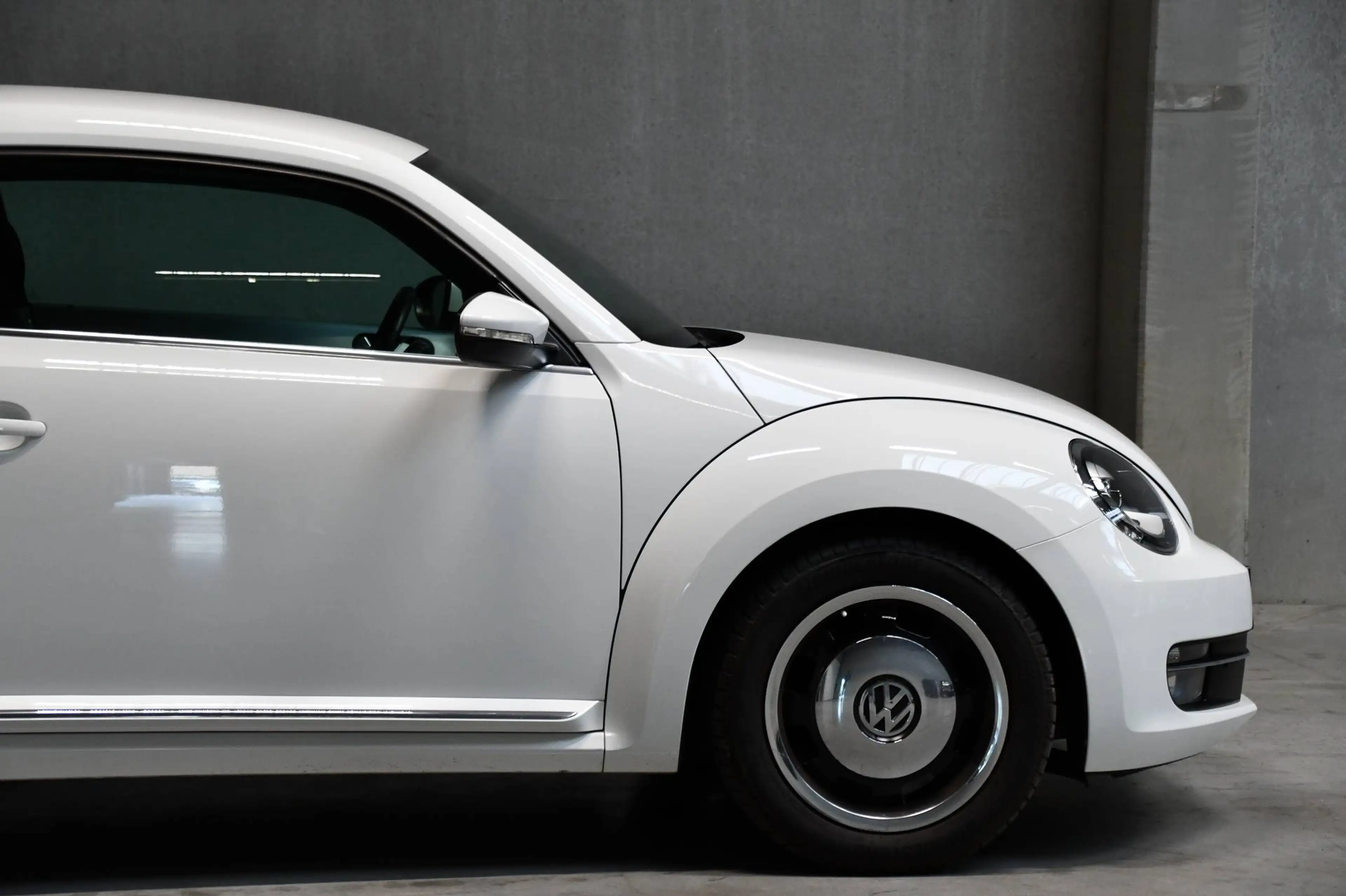 Volkswagen Beetle Beetle - Design - DSG - Cruise Control - Camera - Bluetooth - Chromepakket — photo 12