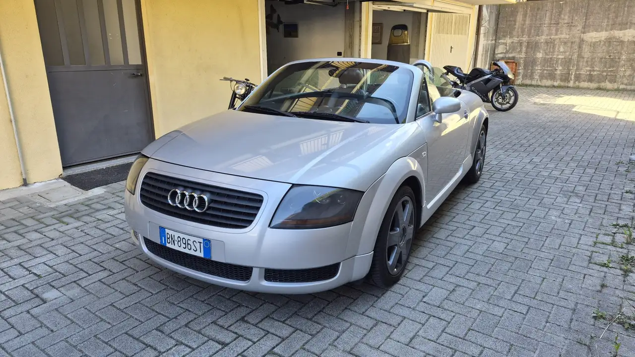 Audi TT Roadster 1.8 T, foto 8