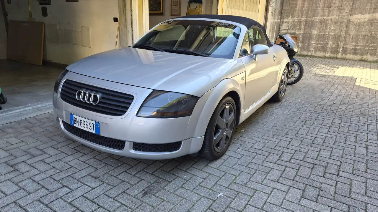 Audi TT Roadster 1.8 T, foto 4