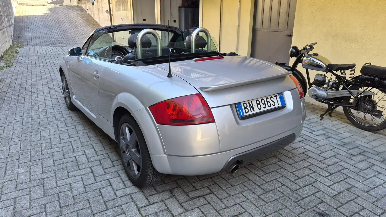 Audi TT Roadster 1.8 T, foto 11