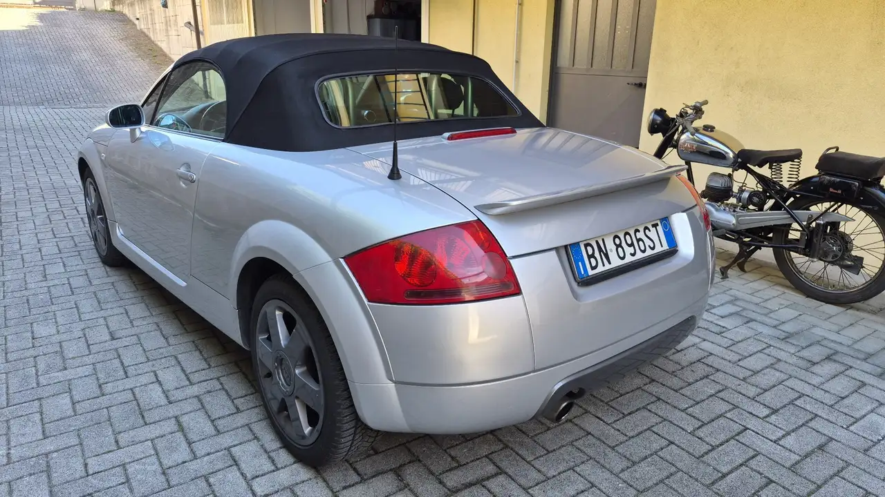 Audi TT Roadster 1.8 T, foto 6