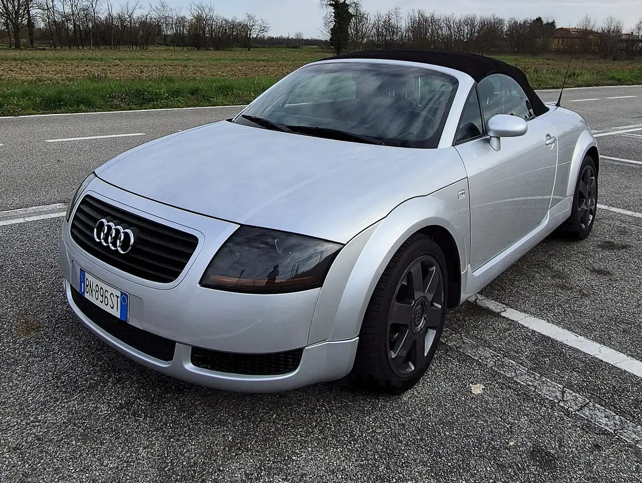 Audi TT Roadster 1.8 T, foto 1