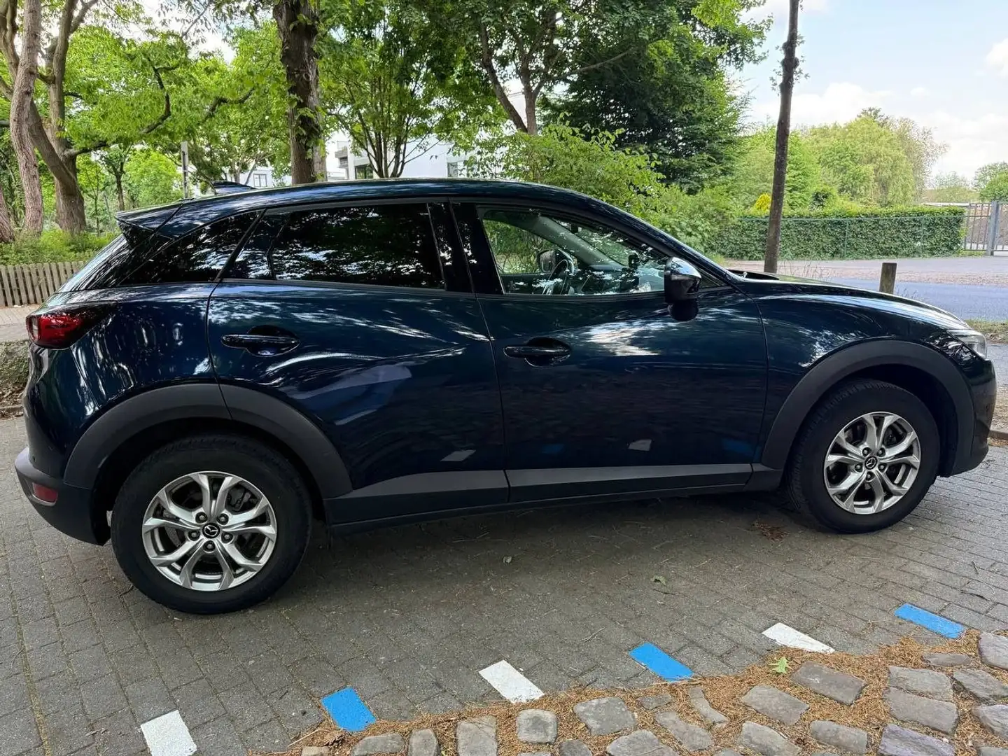 Mazda CX-3 CX-3 SKYACTIV-G 150 i-ELOOP AWD Drive Sports-Line Blau - 2