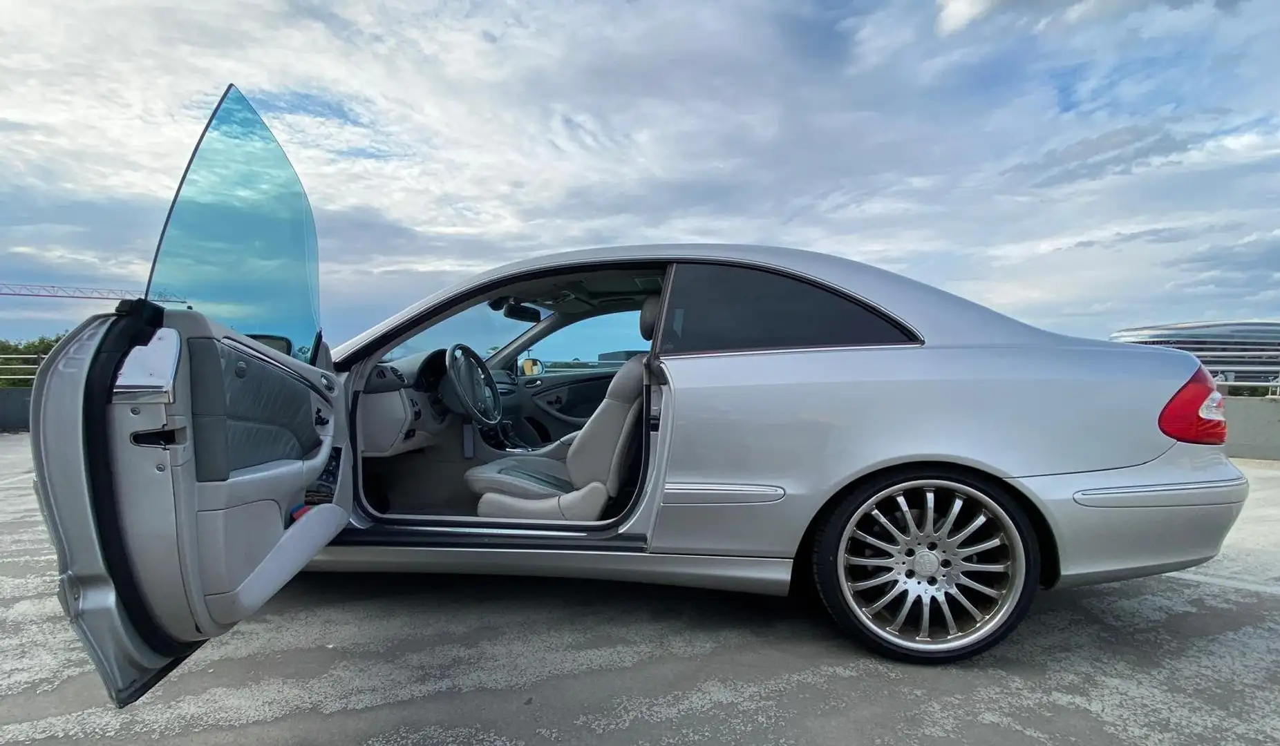 Mercedes-Benz CLK 500 CLK Coupe 500 Avantgarde Argent - 1