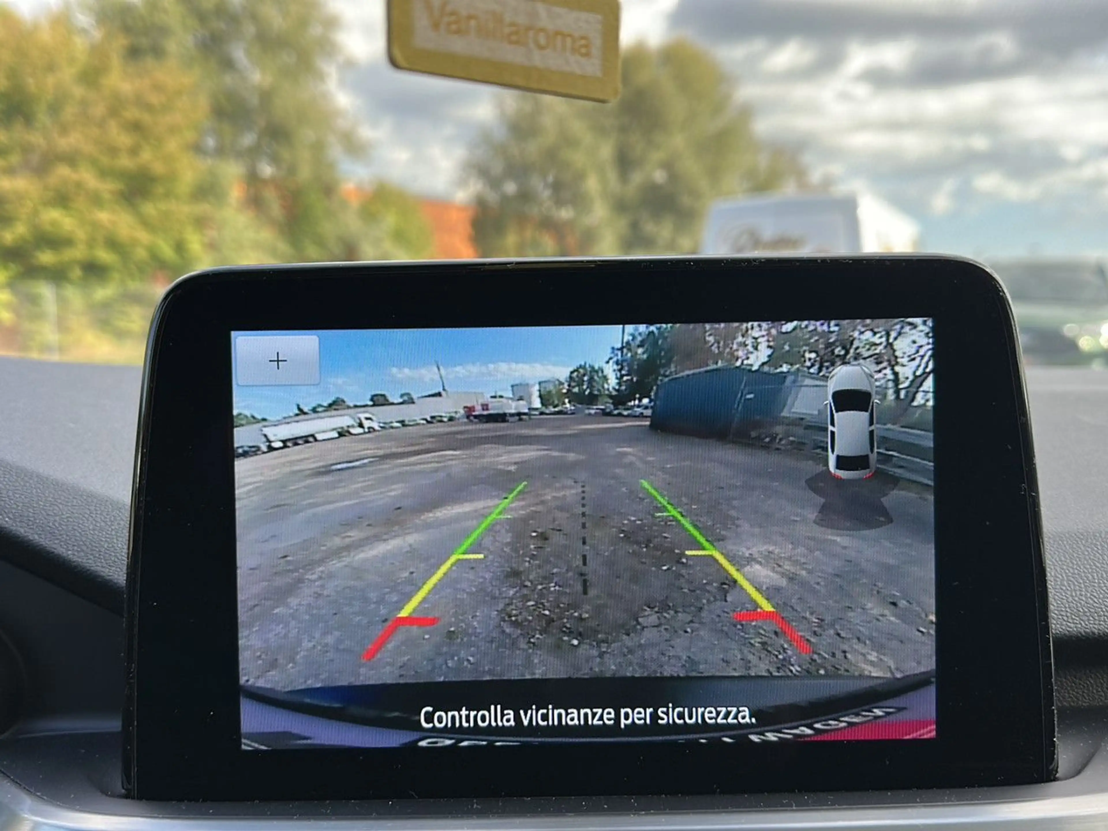 Ford Kuga Hybrid Titanium Bluetooth Navi LED Klima — photo 26
