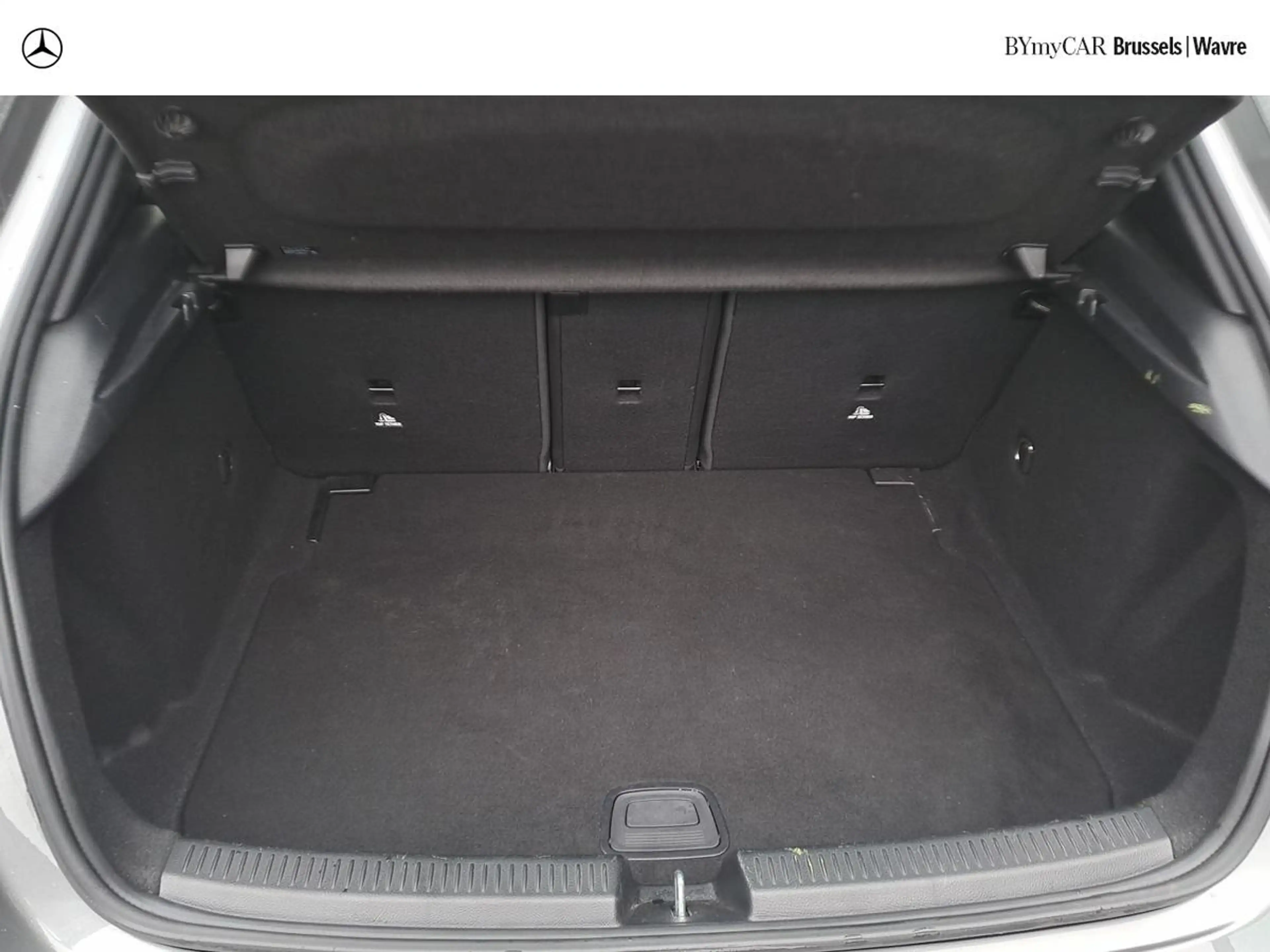 Mercedes-Benz A 180 A d DCT Business Solution — photo 13