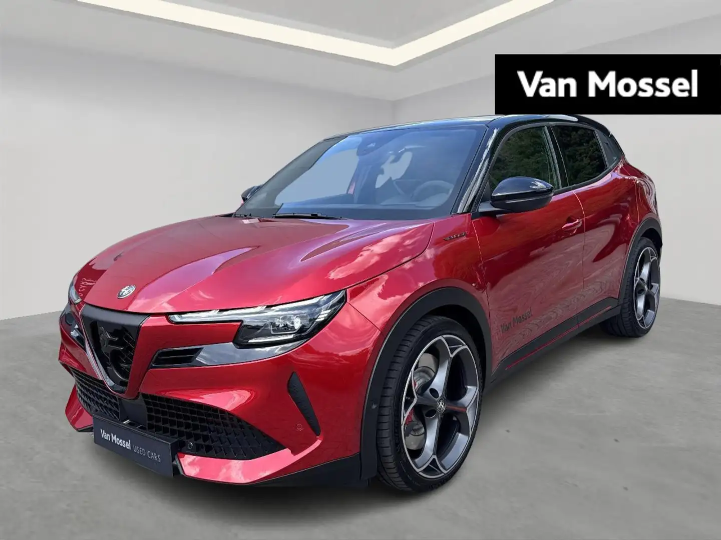 Alfa Romeo Junior BEV 280 - 54 kWh Elettrica 280 Veloce Roşu - 1