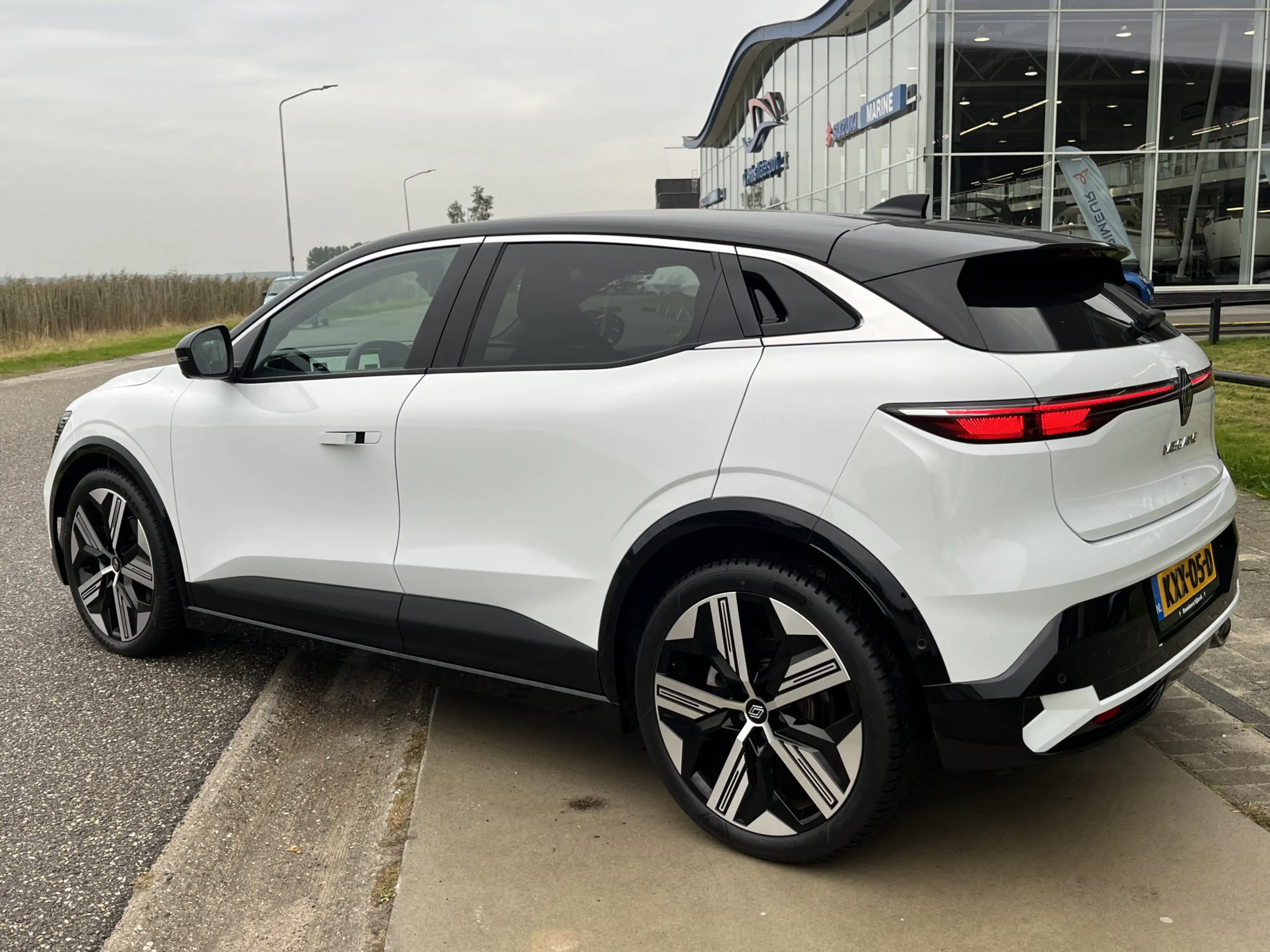 Renault Megane E-Tech EV60 Optimum Charge Iconic 220PK / 360 Camera / Wi — photo 6
