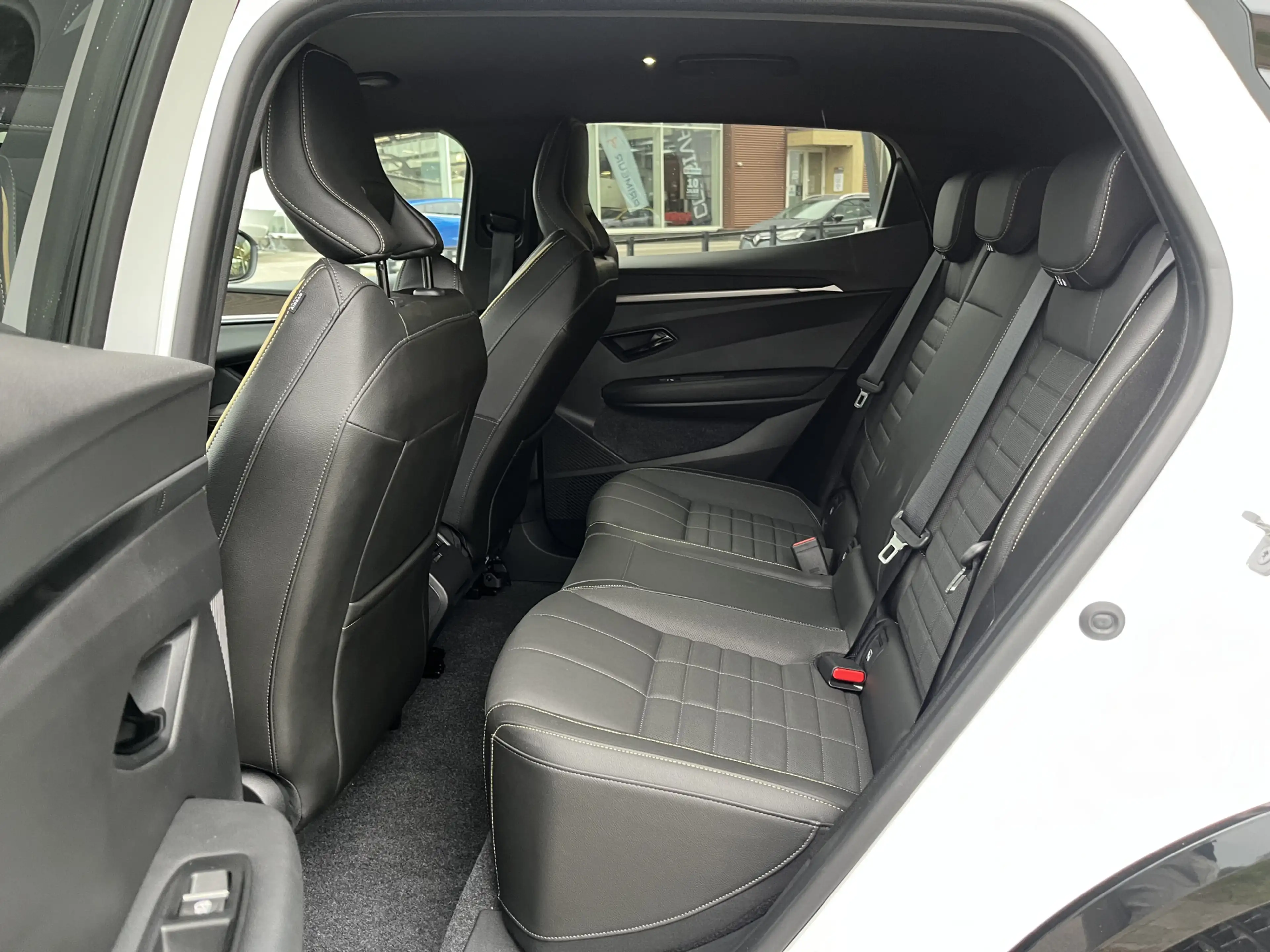 Renault Megane E-Tech EV60 Optimum Charge Iconic 220PK / 360 Camera / Wi — photo 13
