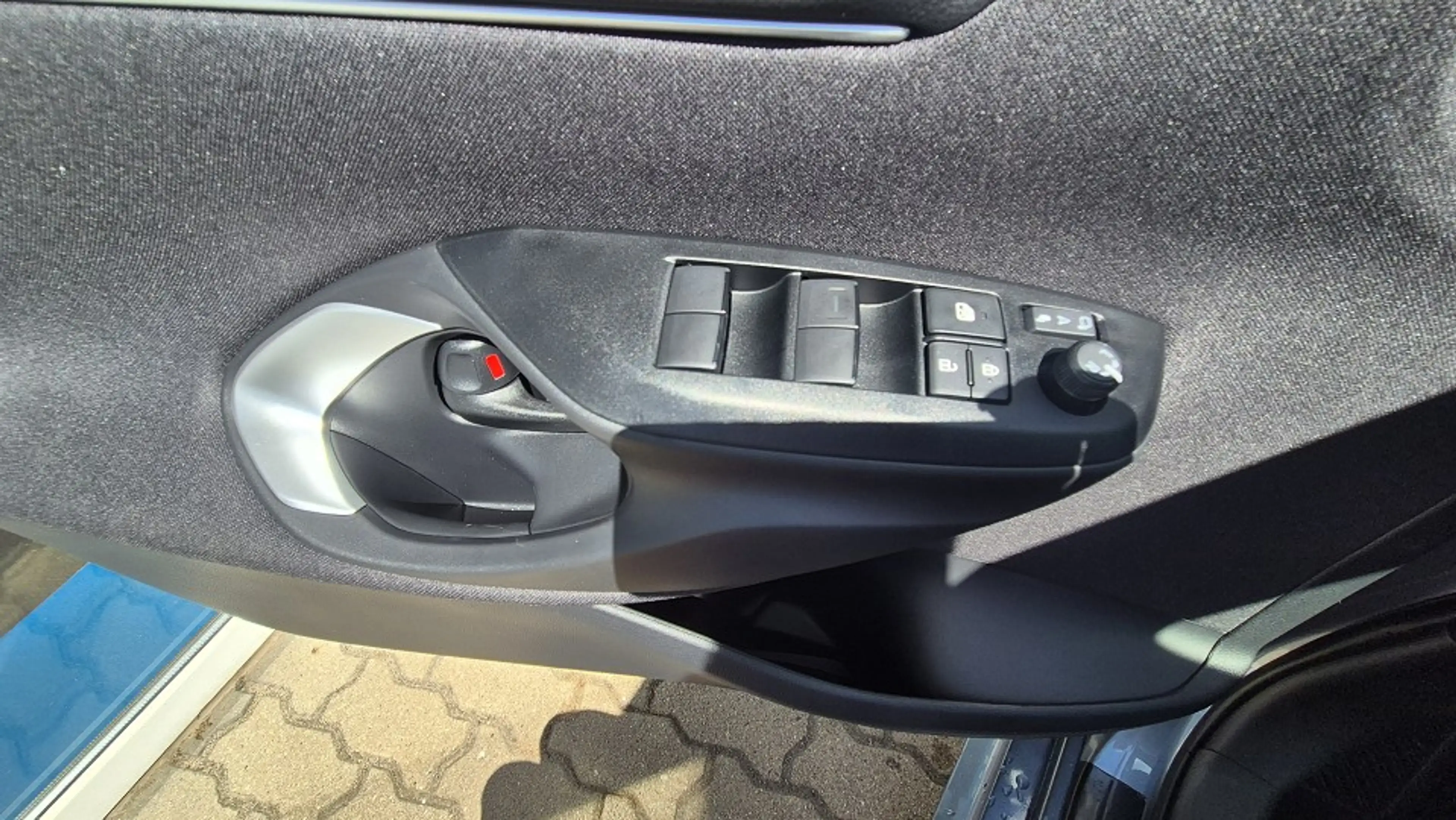 Mazda 2 Hybrid 1.5L Hybrid VVT-i 116 CVT FWD Prime-Line — photo 8