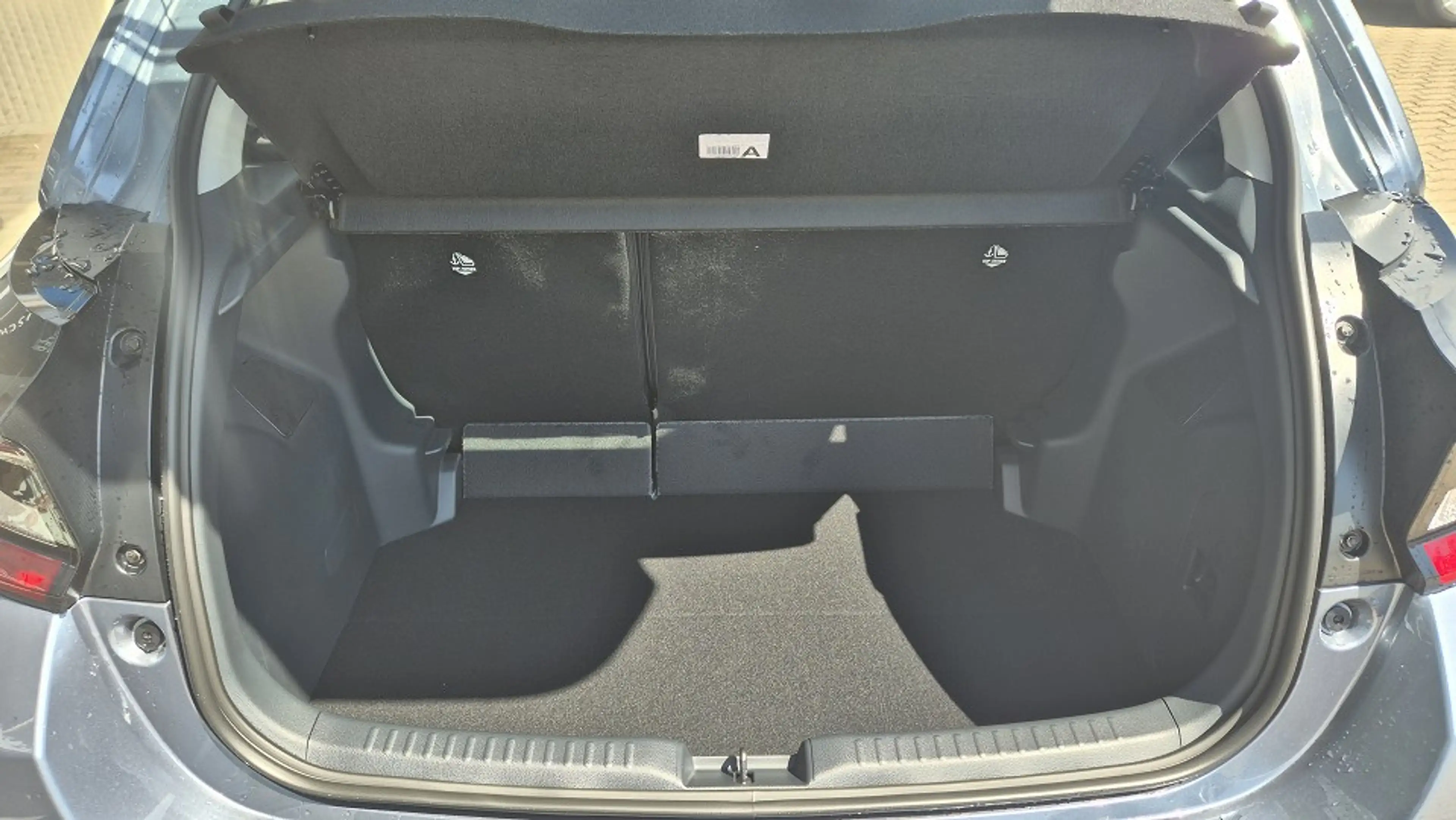 Mazda 2 Hybrid 1.5L Hybrid VVT-i 116 CVT FWD Prime-Line — photo 14