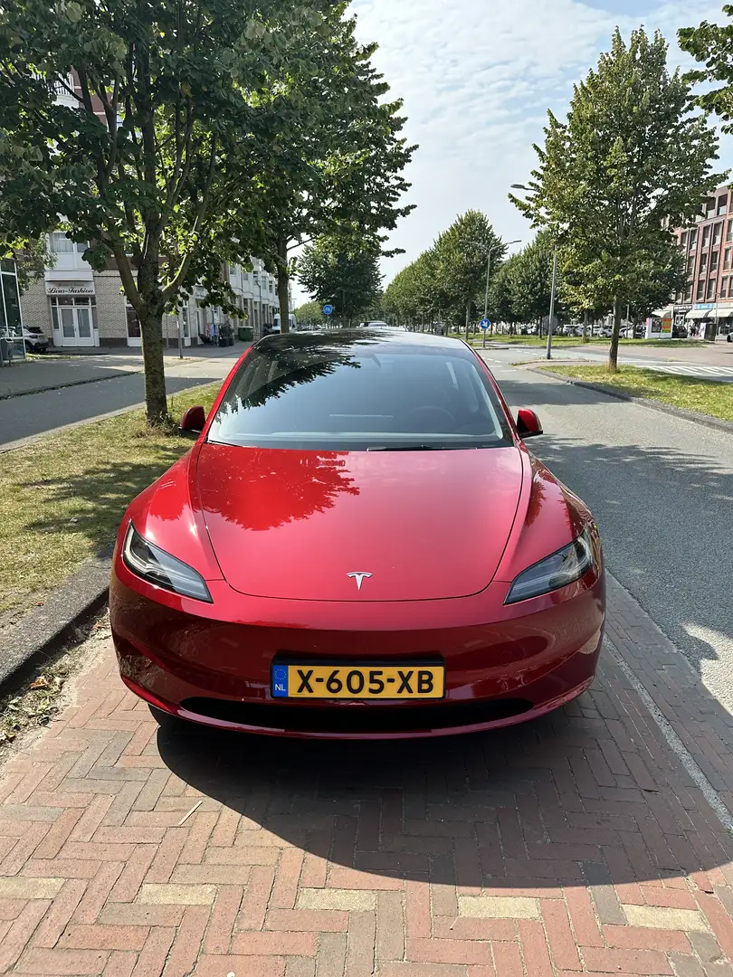 Tesla Model 3 RWD Rood - 1
