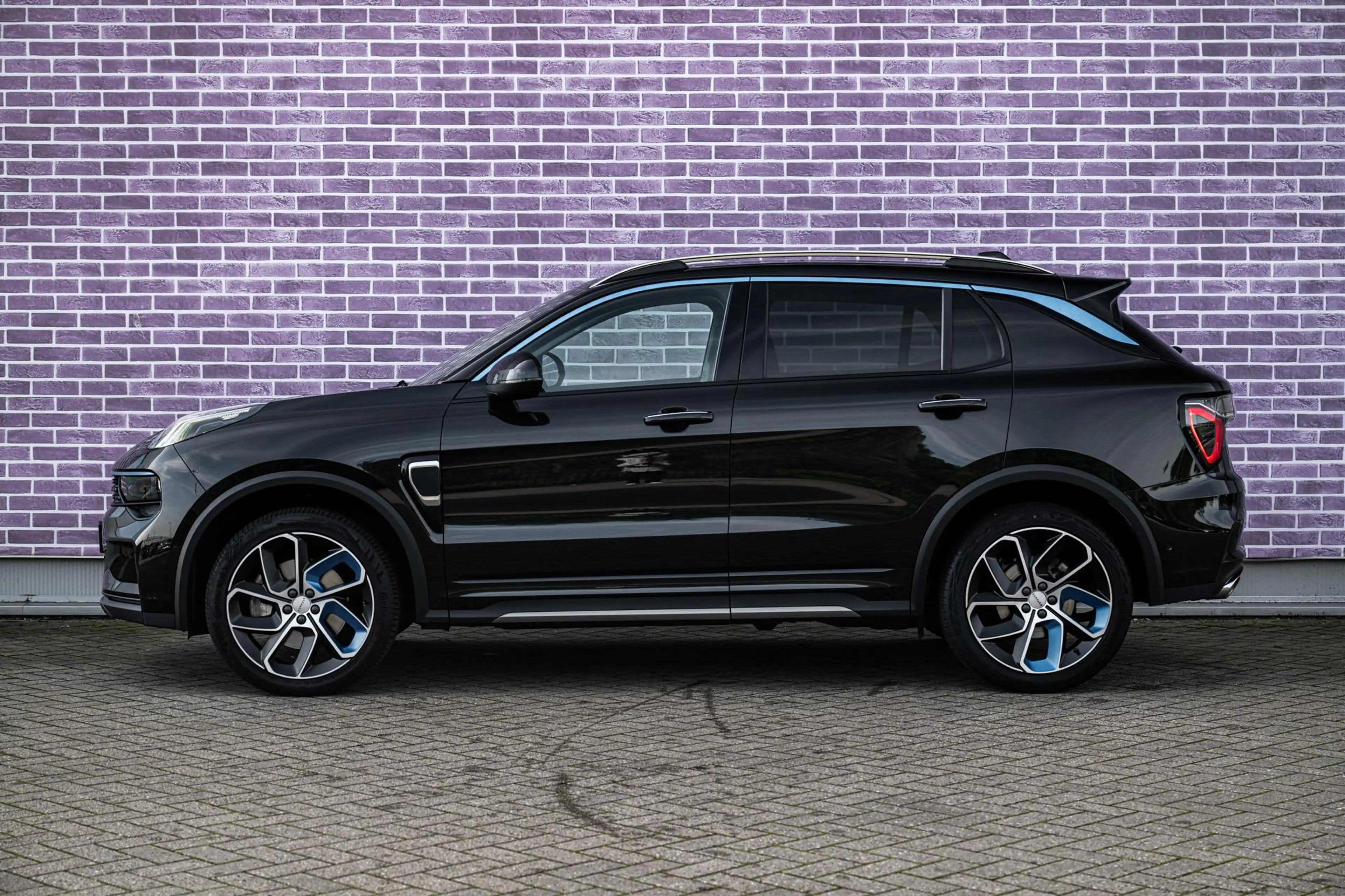 Lynk & Co 01 1.5 Plug-in Hybrid | Trekhaak | Panorama dak | Ada — photo 6