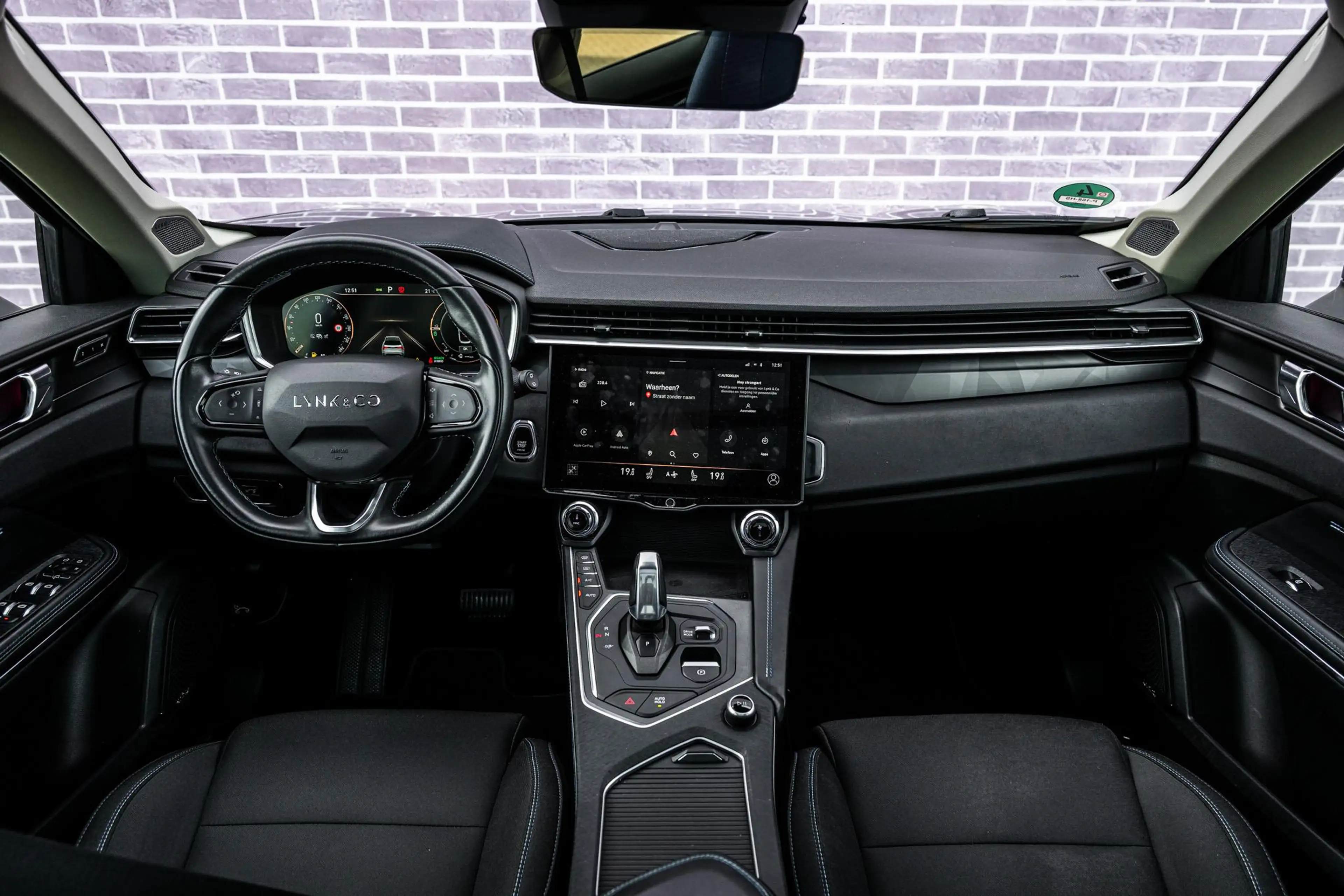 Lynk & Co 01 1.5 Plug-in Hybrid | Trekhaak | Panorama dak | Ada — photo 7