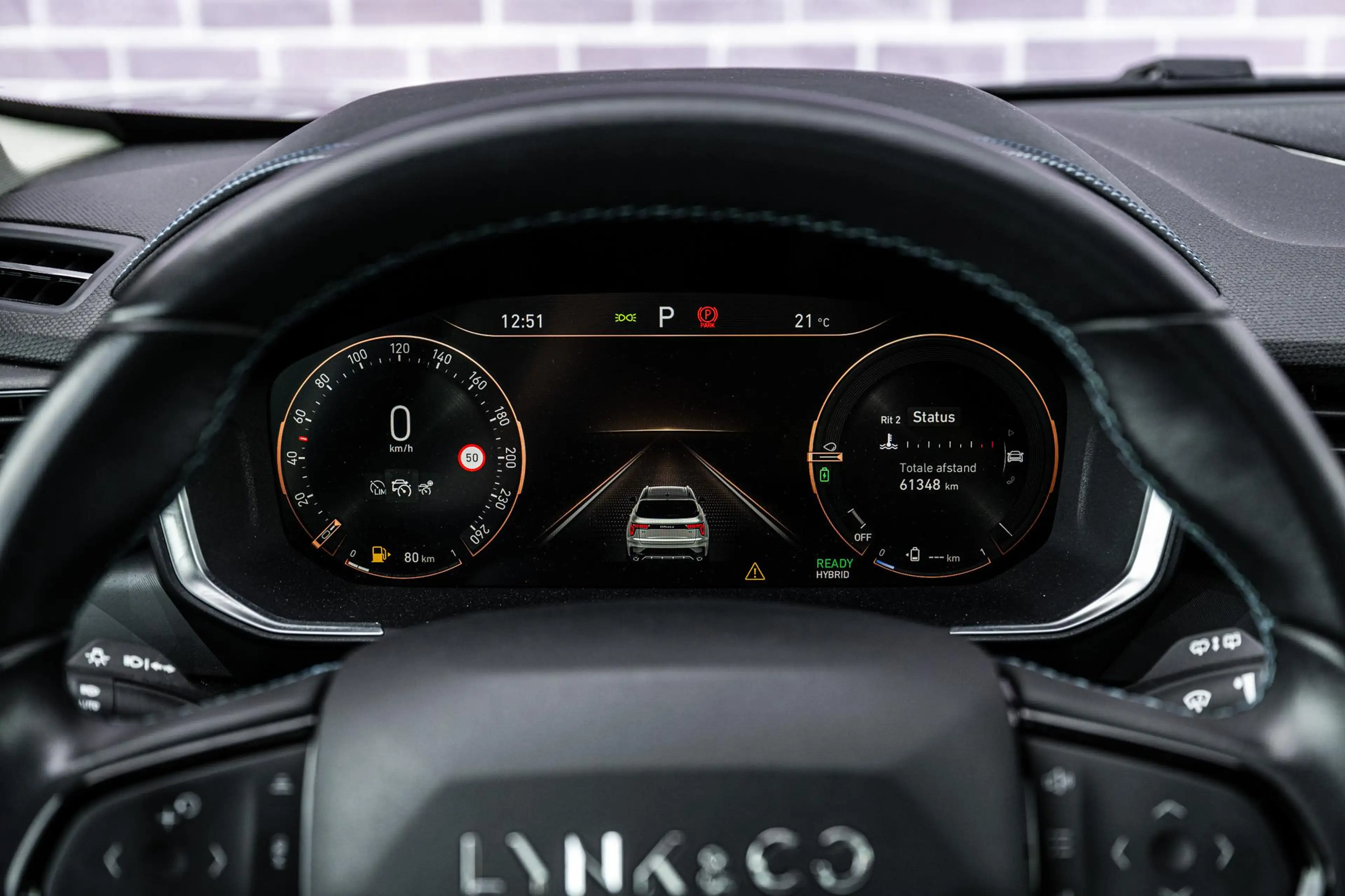 Lynk & Co 01 1.5 Plug-in Hybrid | Trekhaak | Panorama dak | Ada — photo 15
